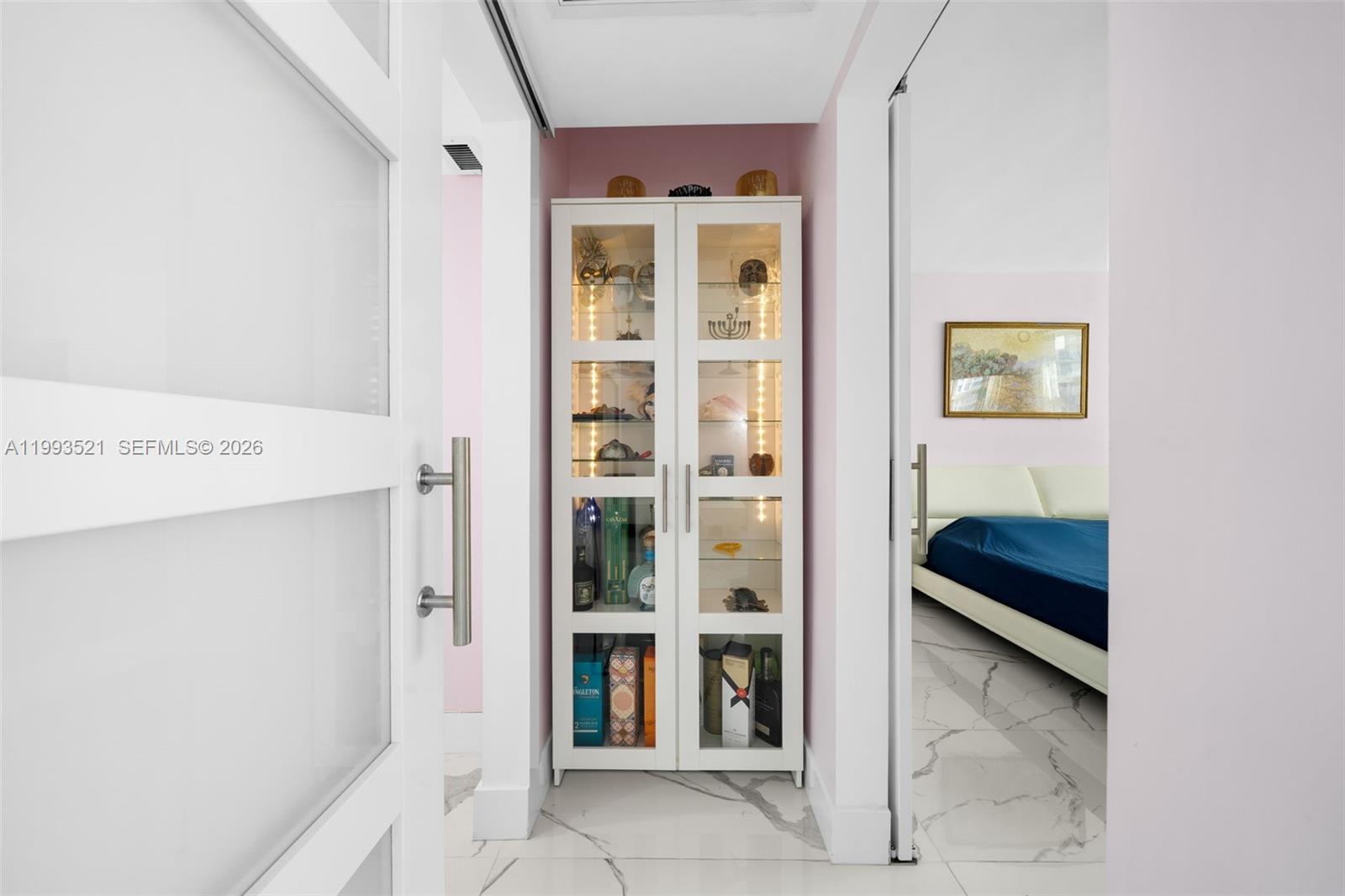 RESIDENCES ON HOLLYWOOD B - Residential