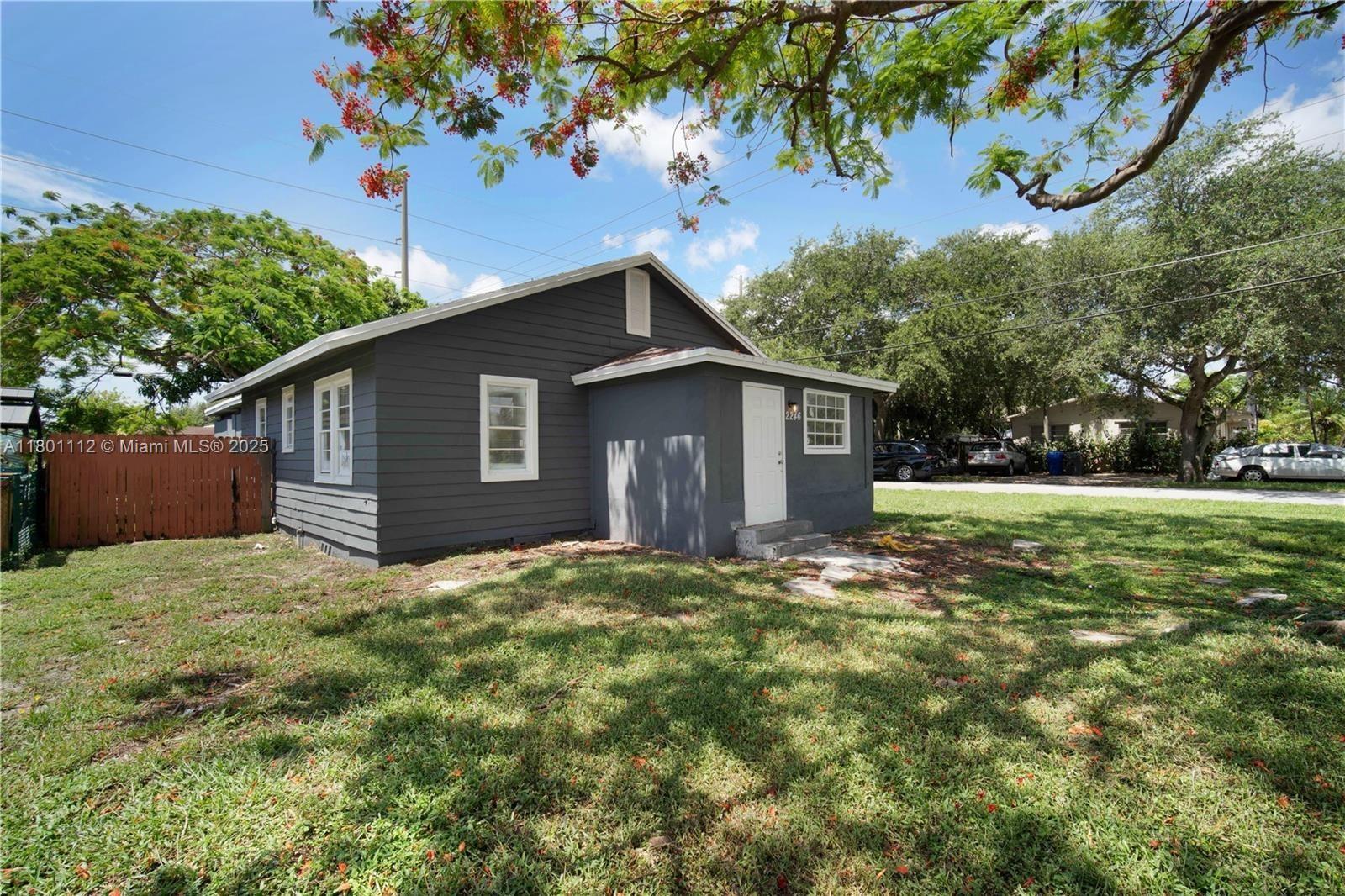 Property for Sale at Address Not Disclosed, Hollywood, Broward County, Florida - Bedrooms: 4 
Bathrooms: 3  - $485,000