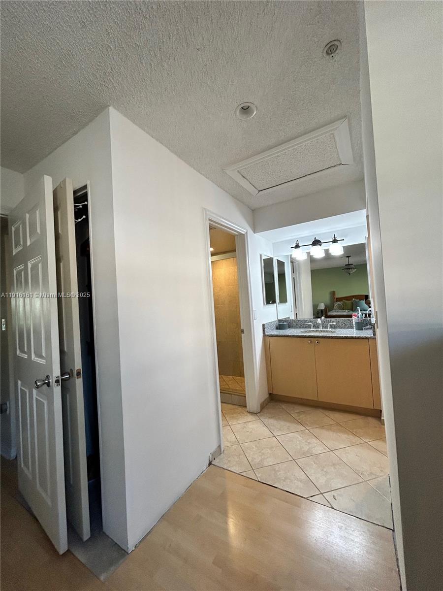 AVENTI AT AVENTURA CONDO - Residential