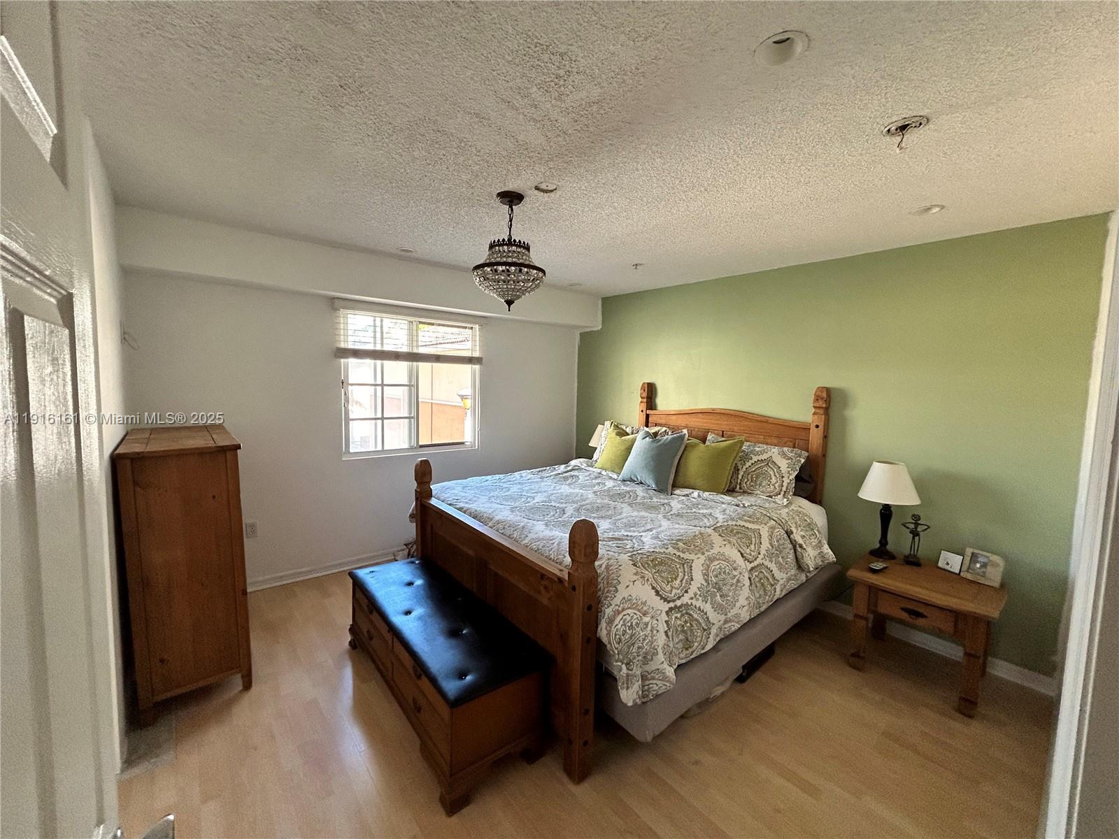 AVENTI AT AVENTURA CONDO - Residential