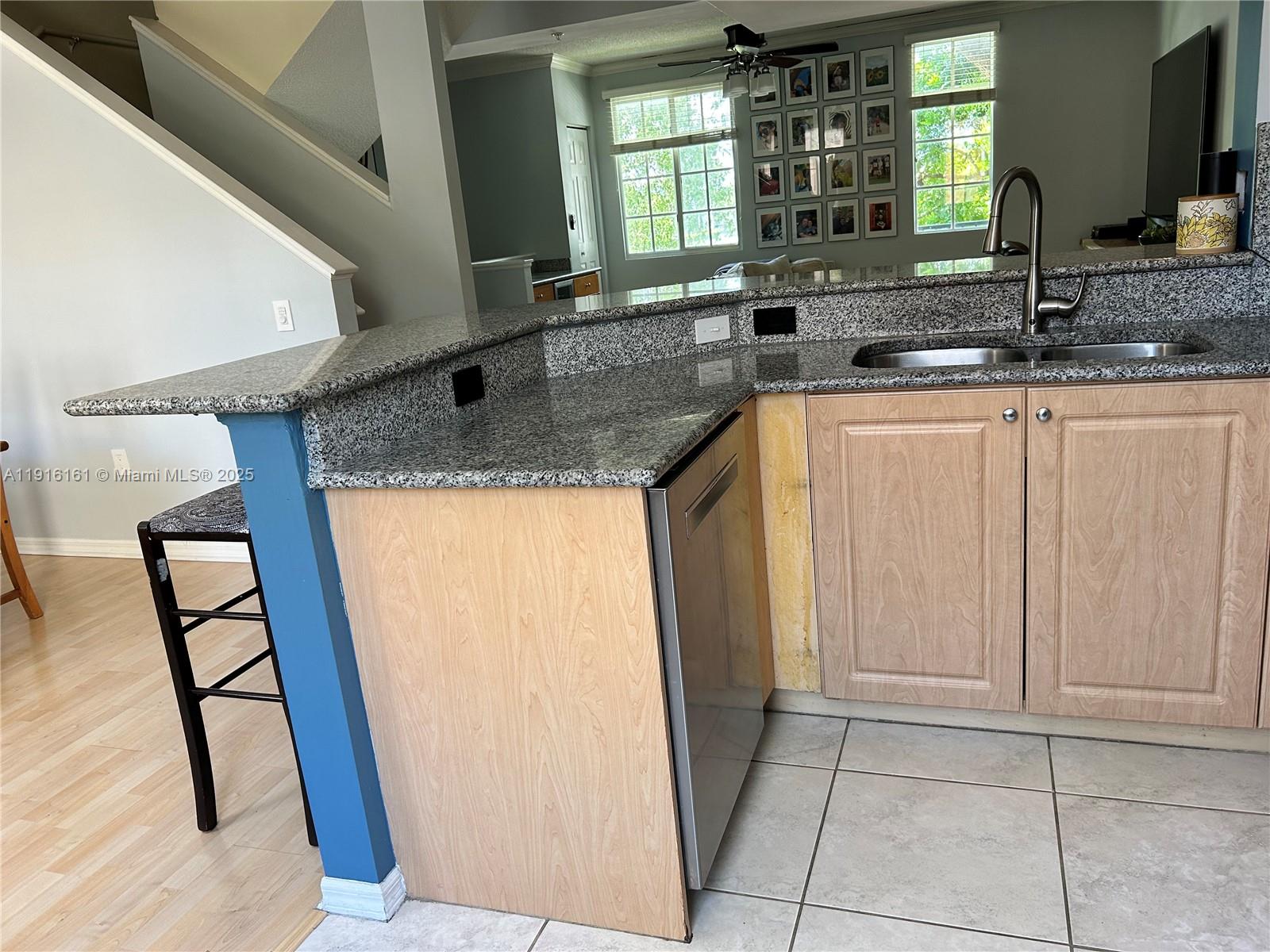 AVENTI AT AVENTURA CONDO - Residential