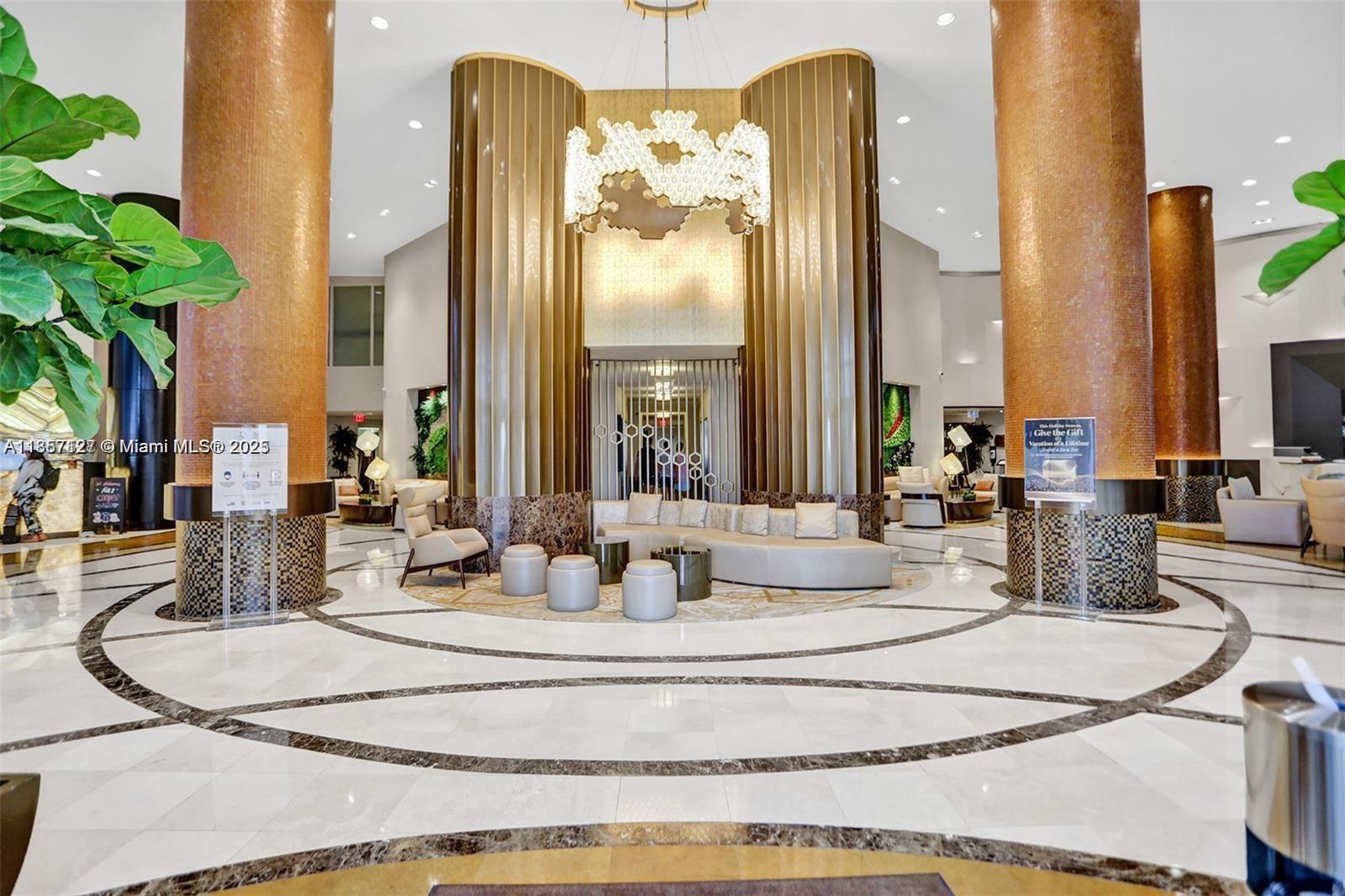 TRUMP INTERNATIONAL SONES - Residential