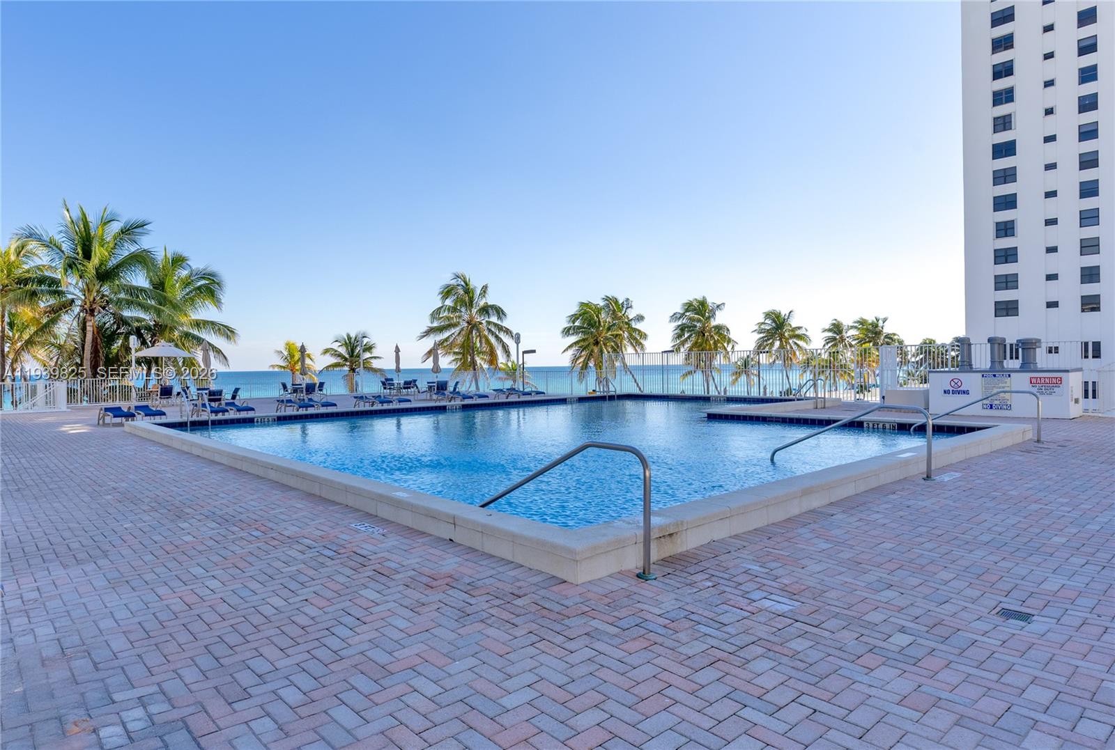 QUADOMAIN TOWER I AND IV - Residential Lease