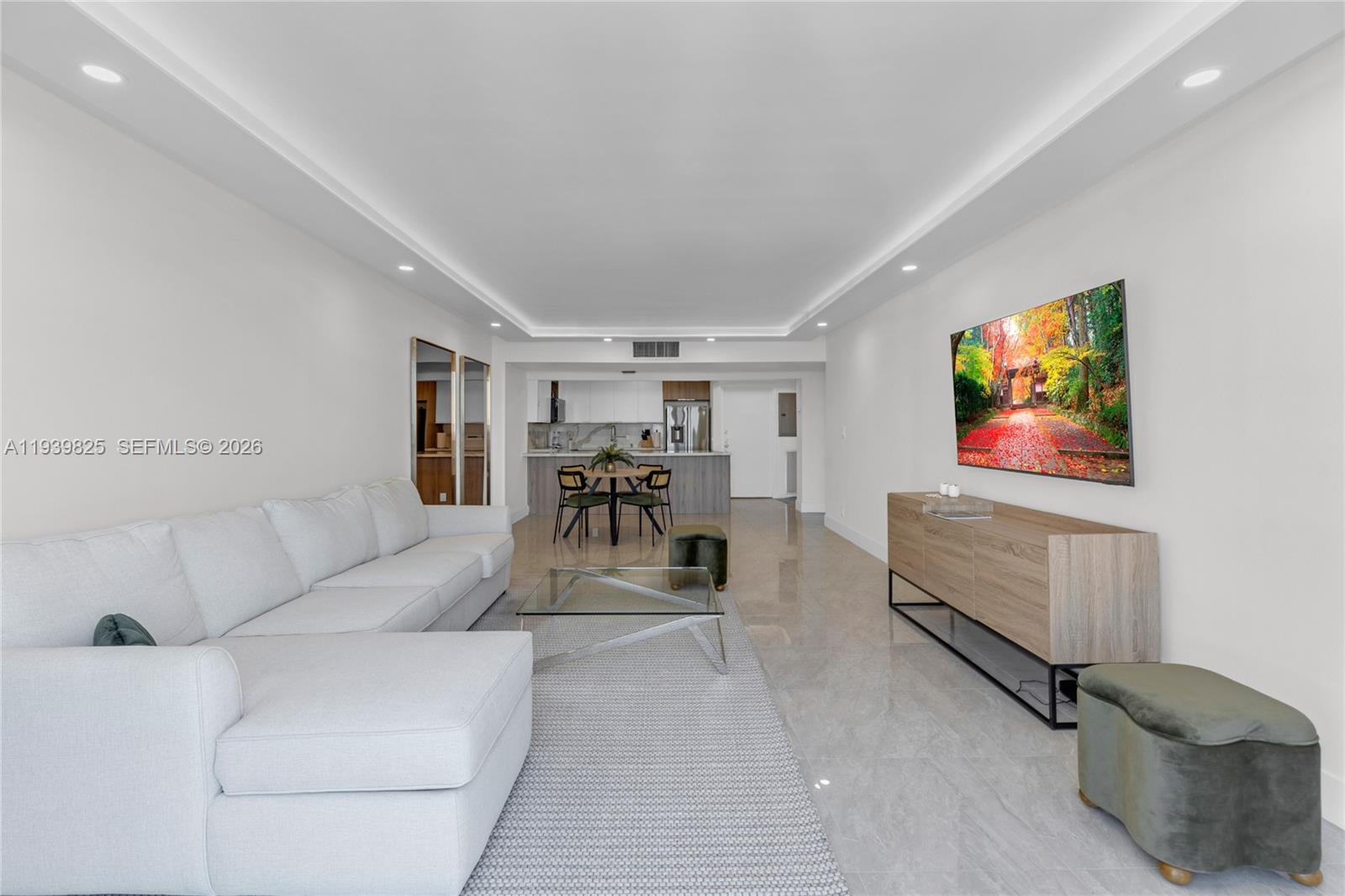 QUADOMAIN TOWER I AND IV - Residential Lease