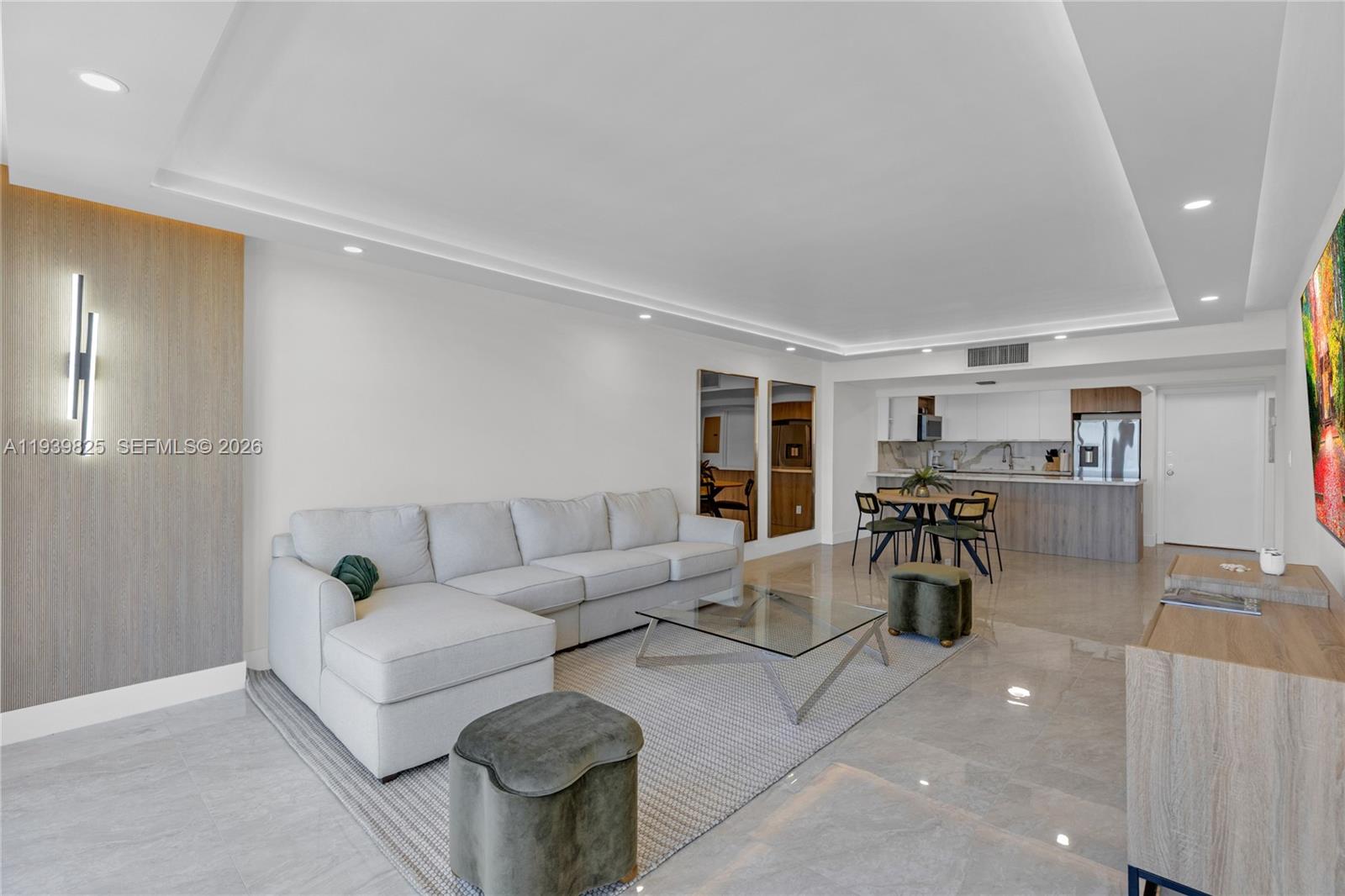 QUADOMAIN TOWER I AND IV - Residential Lease