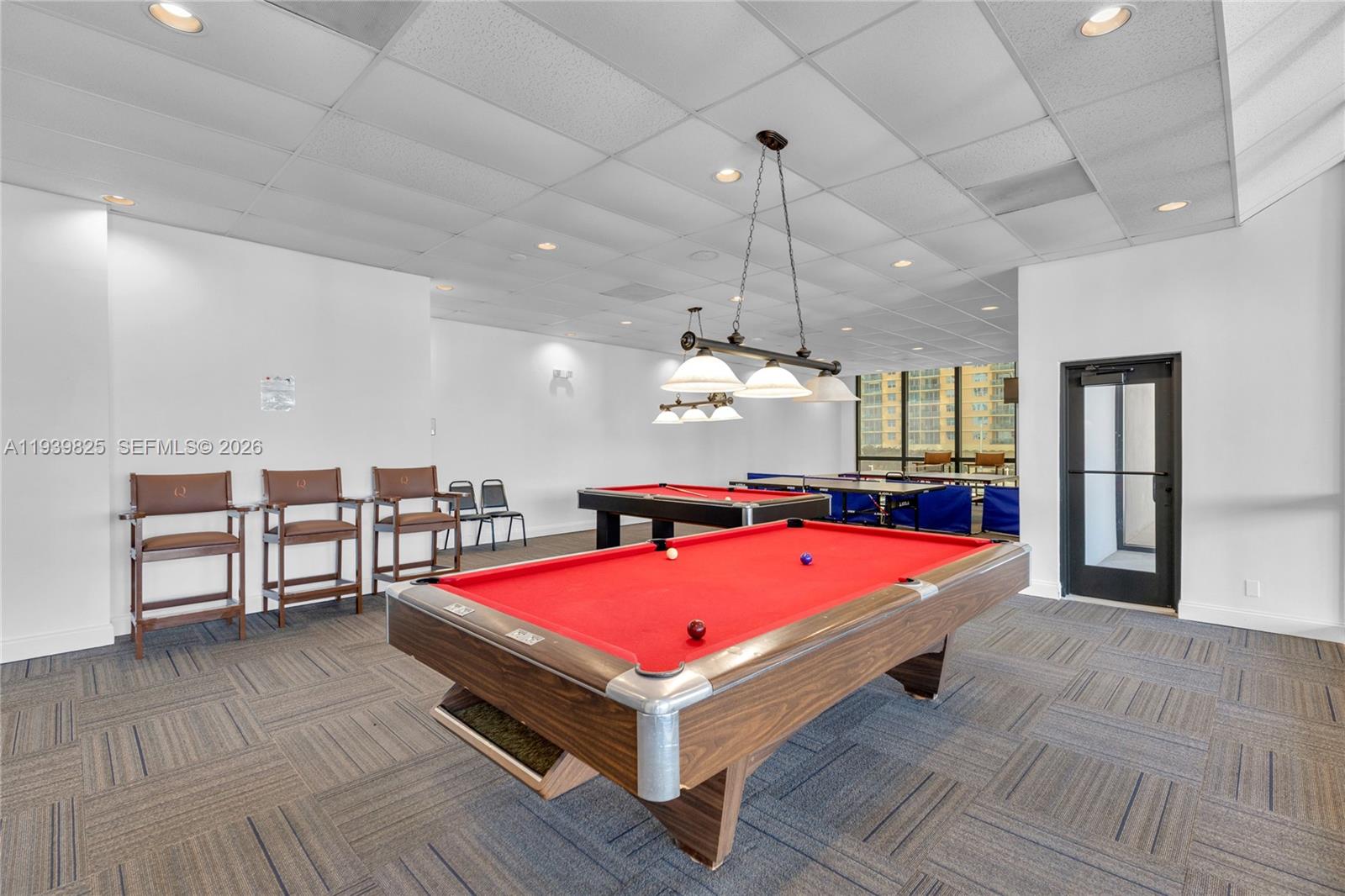 QUADOMAIN TOWER I AND IV - Residential Lease