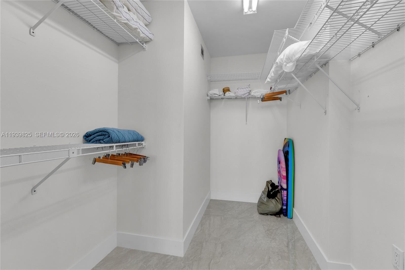 QUADOMAIN TOWER I AND IV - Residential Lease