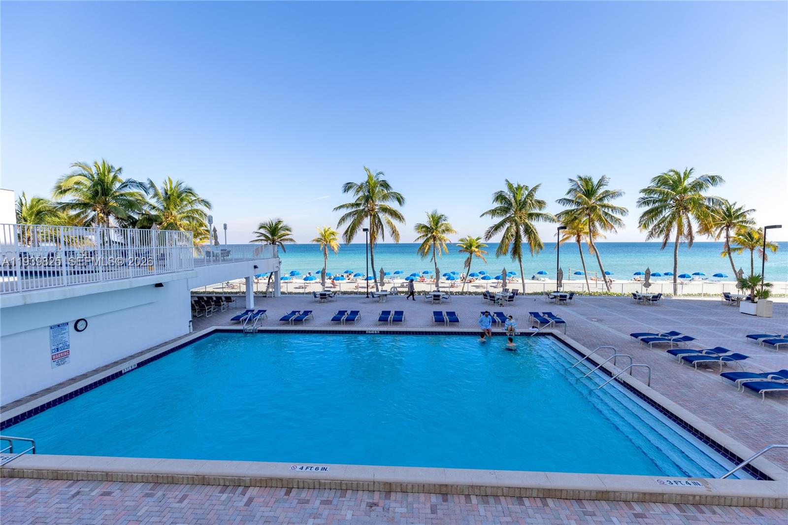 QUADOMAIN TOWER I AND IV - Residential Lease