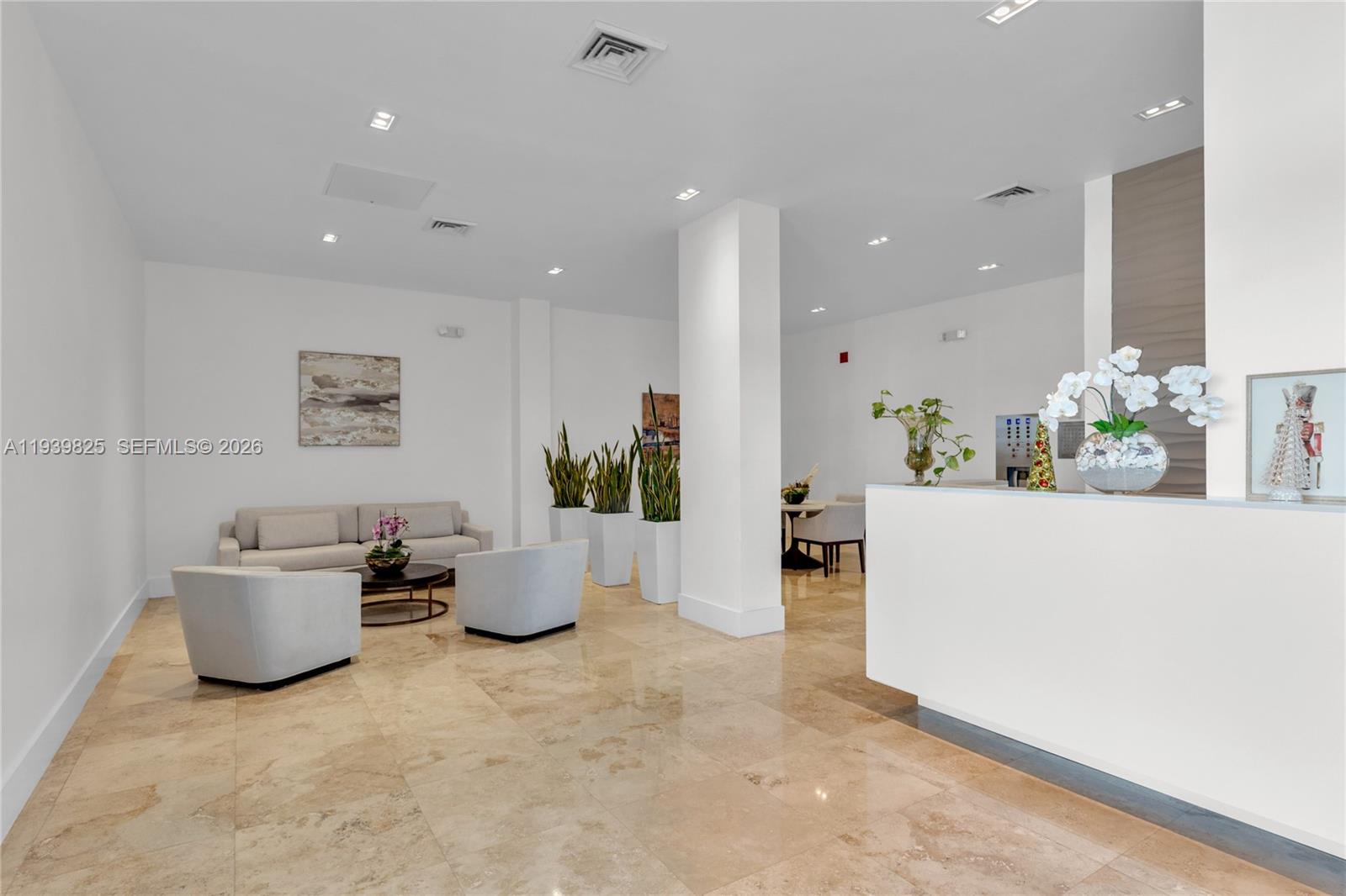 QUADOMAIN TOWER I AND IV - Residential Lease