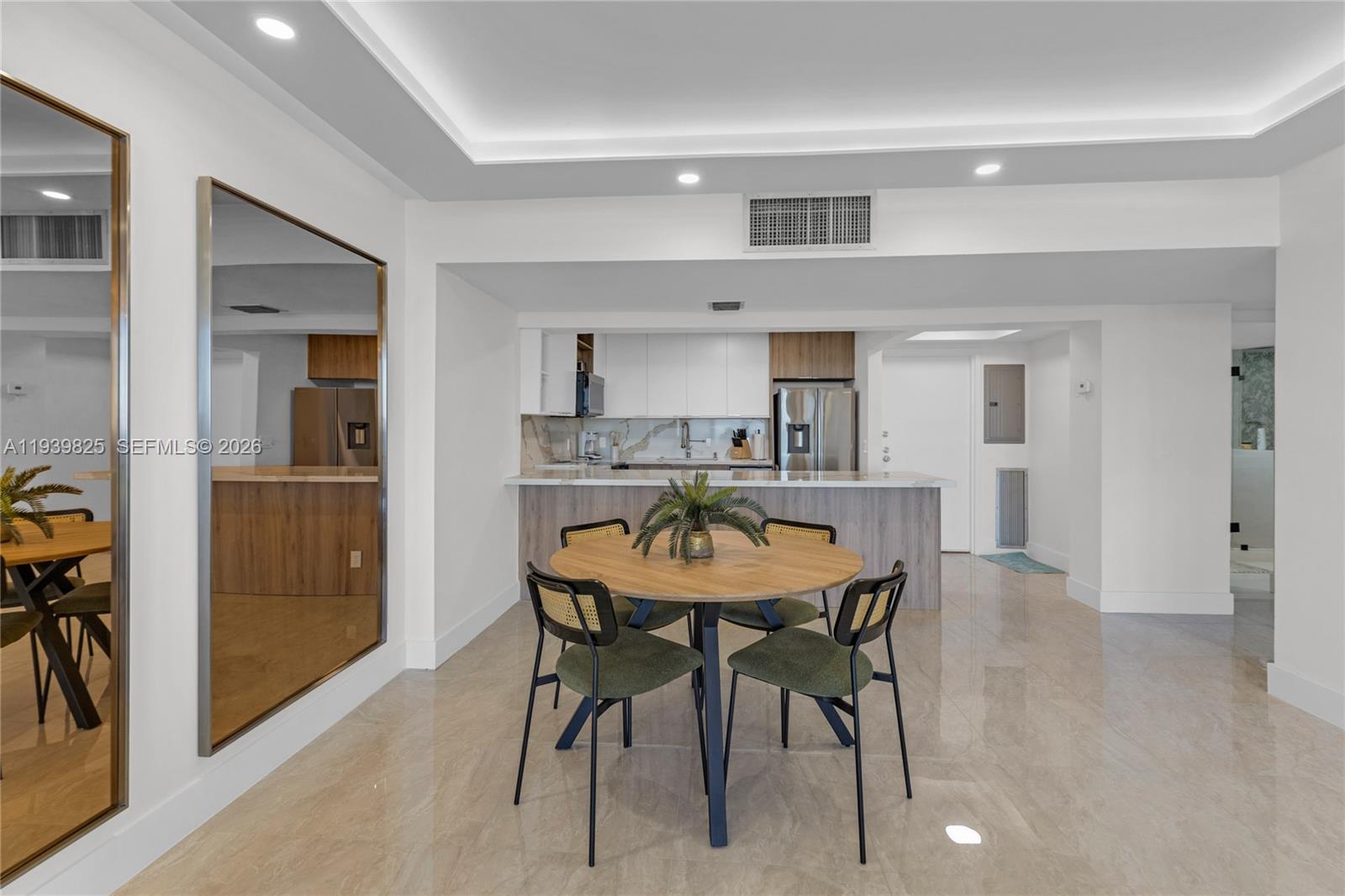 QUADOMAIN TOWER I AND IV - Residential Lease