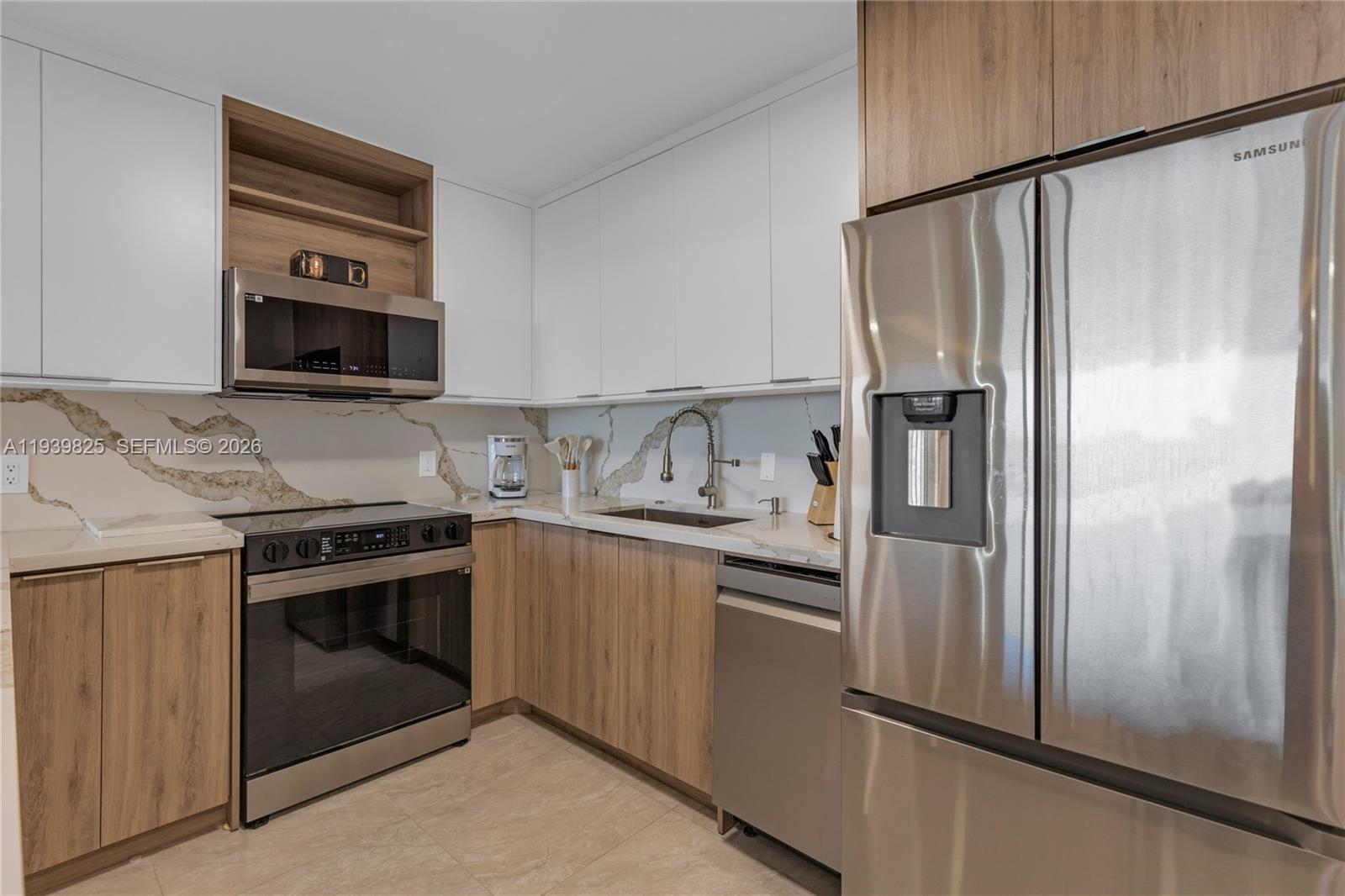 QUADOMAIN TOWER I AND IV - Residential Lease