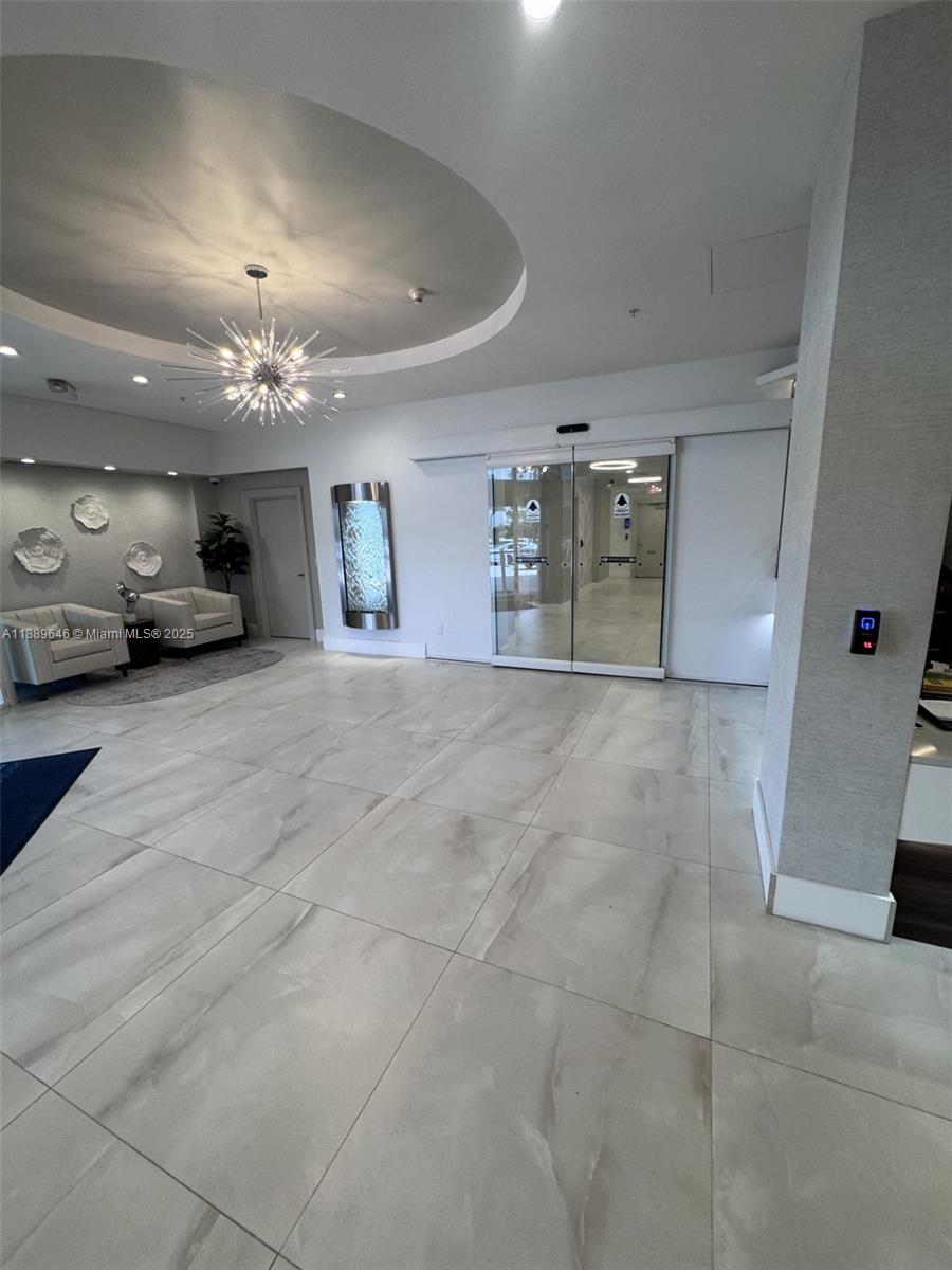 3001 S Ocean Dr 907