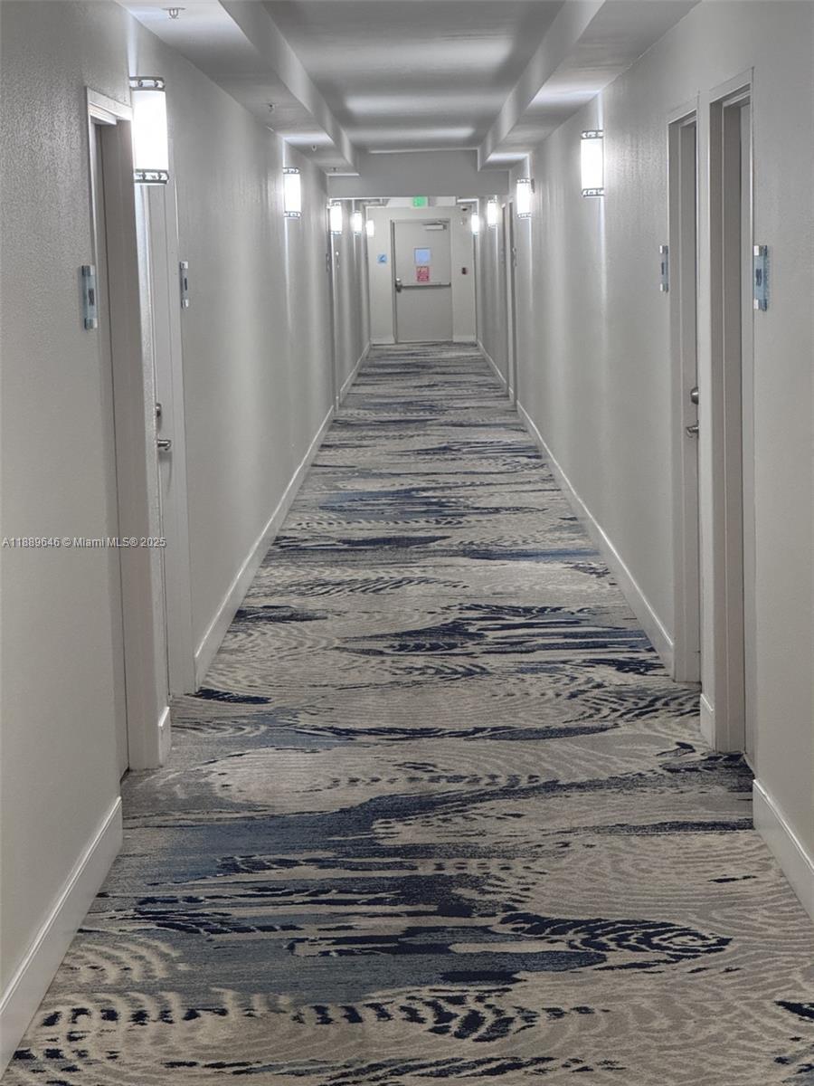 RESIDENCES ON HOLLYWOOD B - Residential