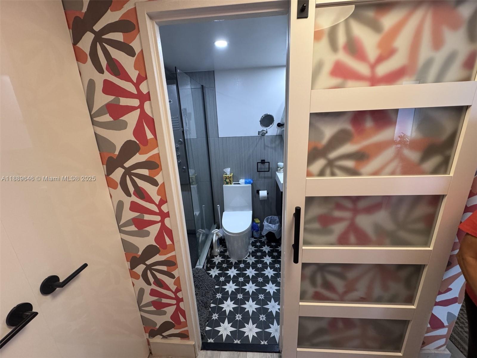 RESIDENCES ON HOLLYWOOD B - Residential