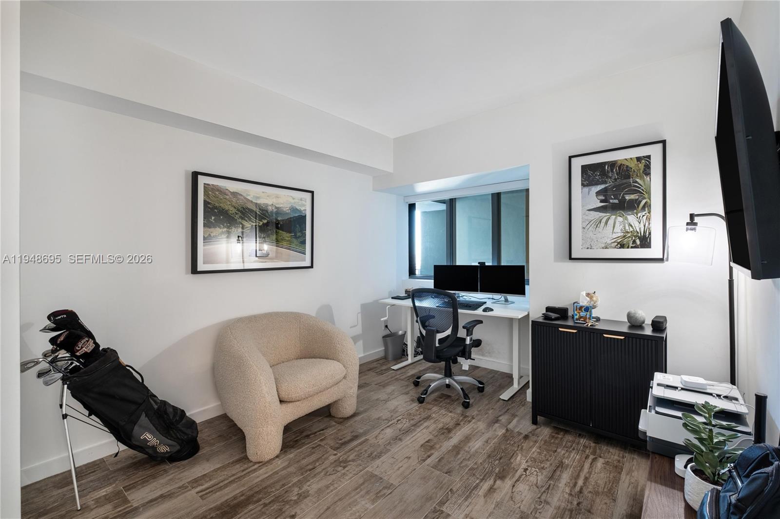 PARAISO BAY CONDO - Residential