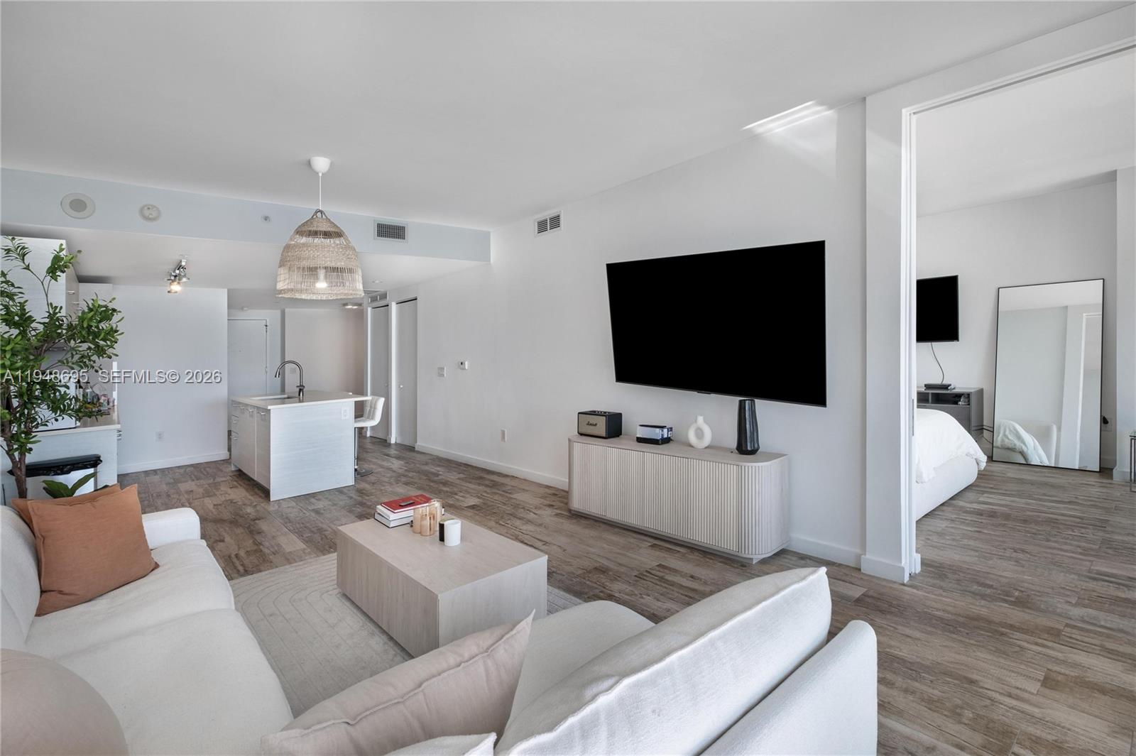 PARAISO BAY CONDO - Residential