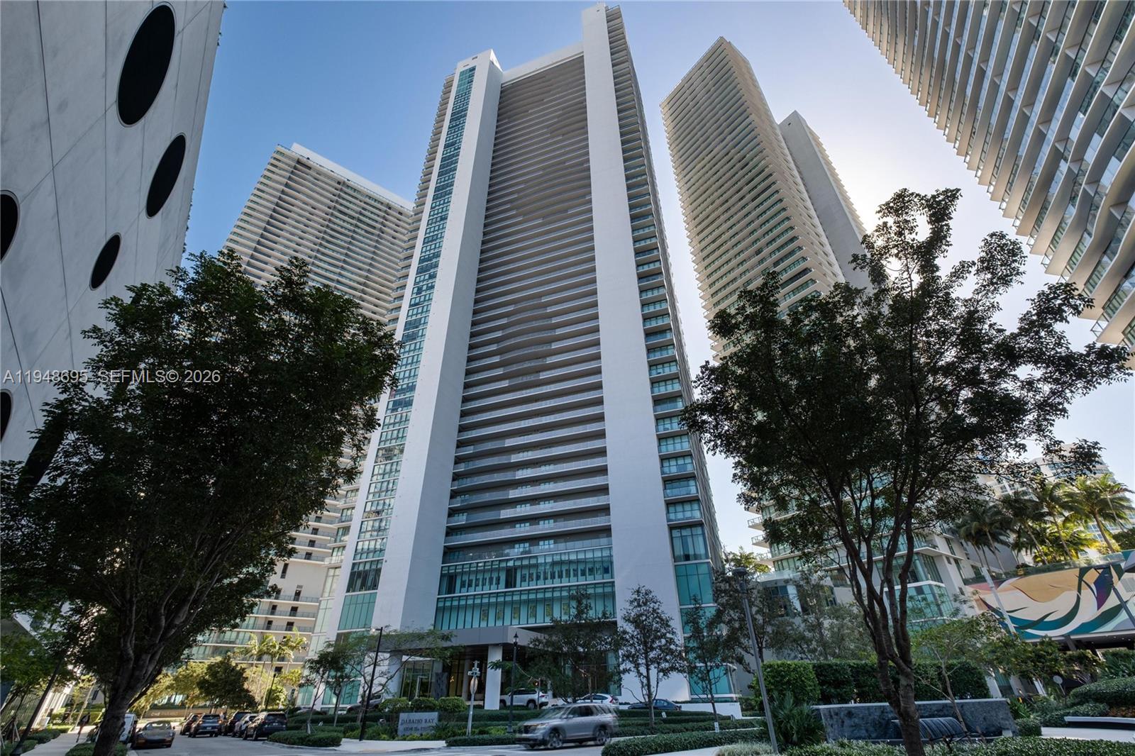 PARAISO BAY CONDO - Residential