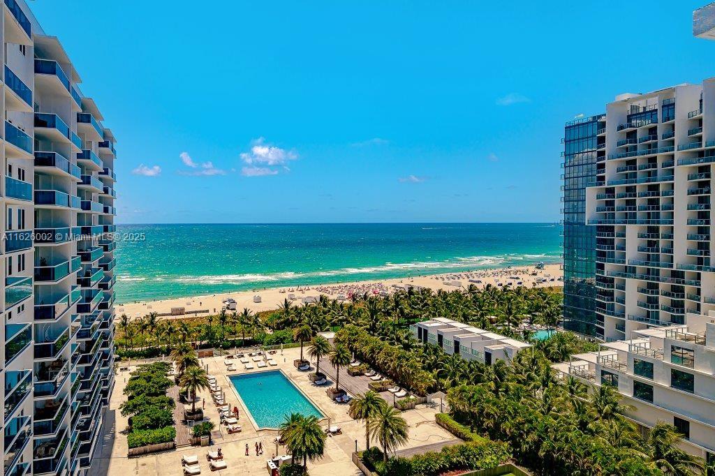 2301 Collins Ave 1242, Miami Beach, Miami-Dade County, Florida - 1 Bedrooms  
1 Bathrooms - 