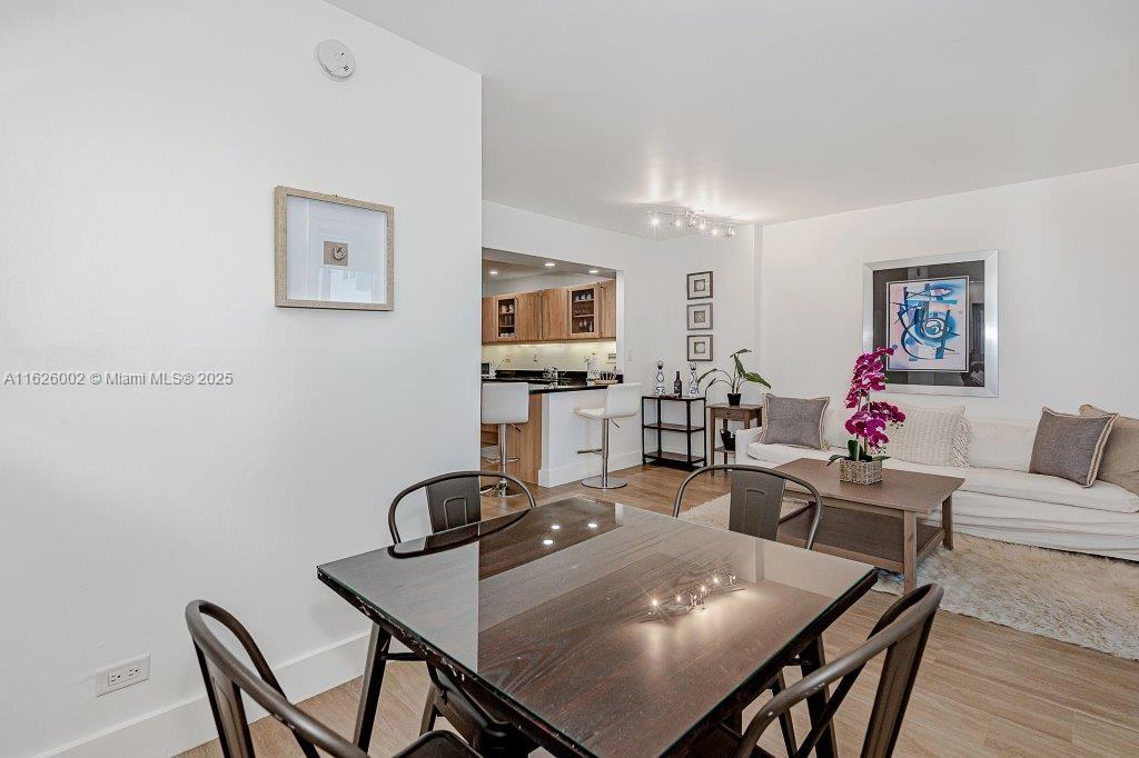 RONEY PALACE CONDO - Residential Lease