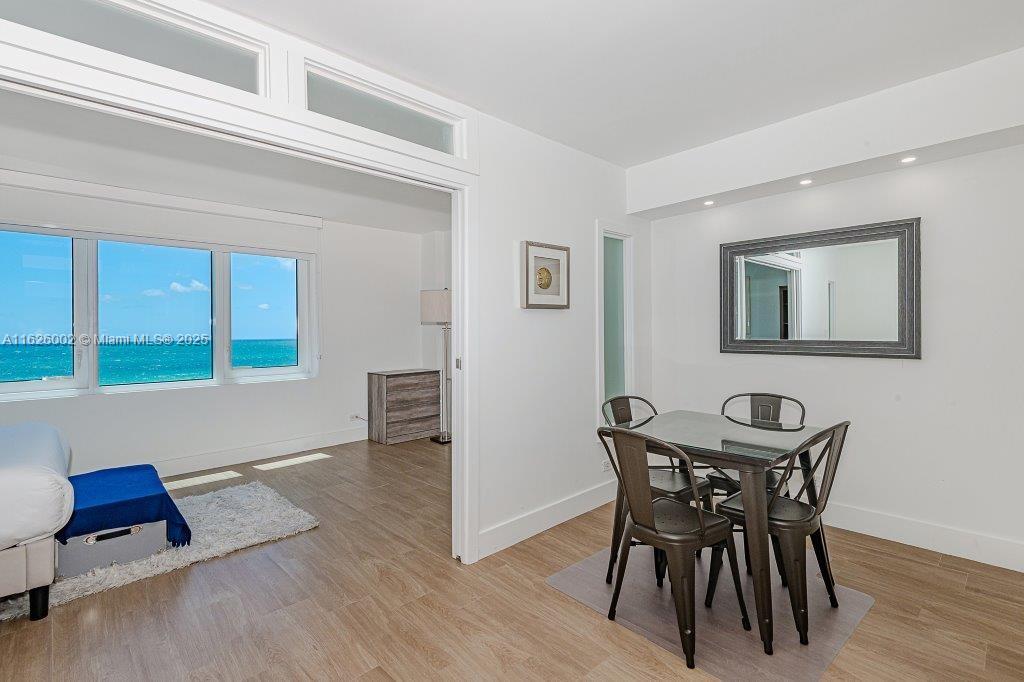 RONEY PALACE CONDO - Residential Lease