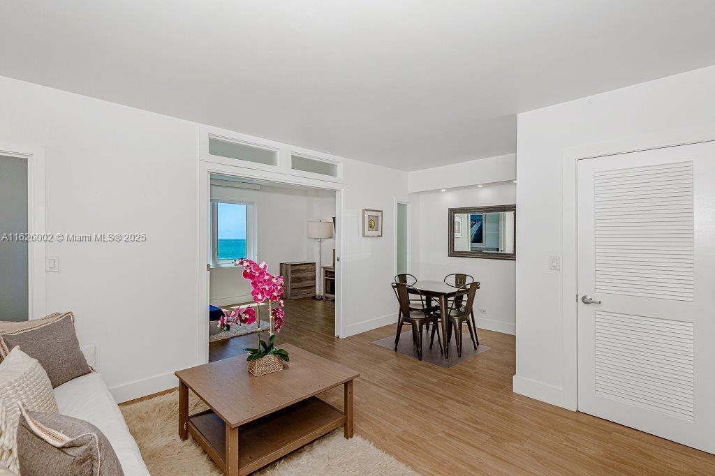 RONEY PALACE CONDO - Residential Lease