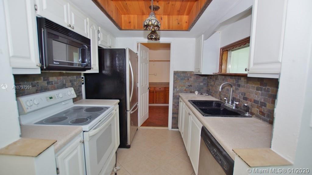 GOLD KEY VILLAS FIRST ADD - Residential Lease