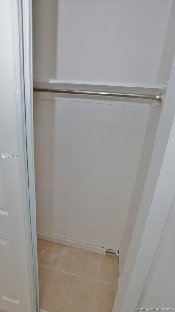 GOLD KEY VILLAS FIRST ADD - Residential Lease