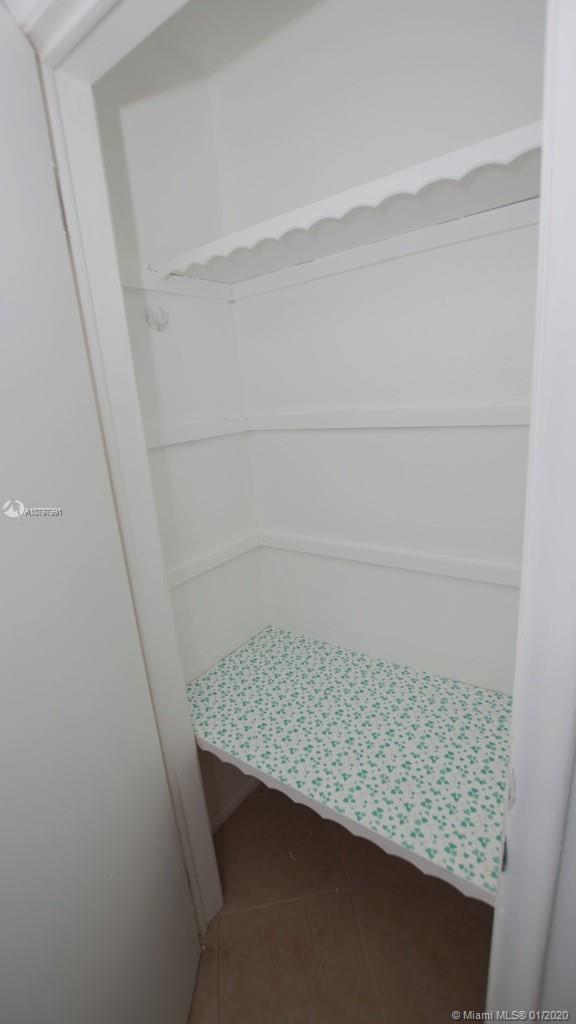 GOLD KEY VILLAS FIRST ADD - Residential Lease