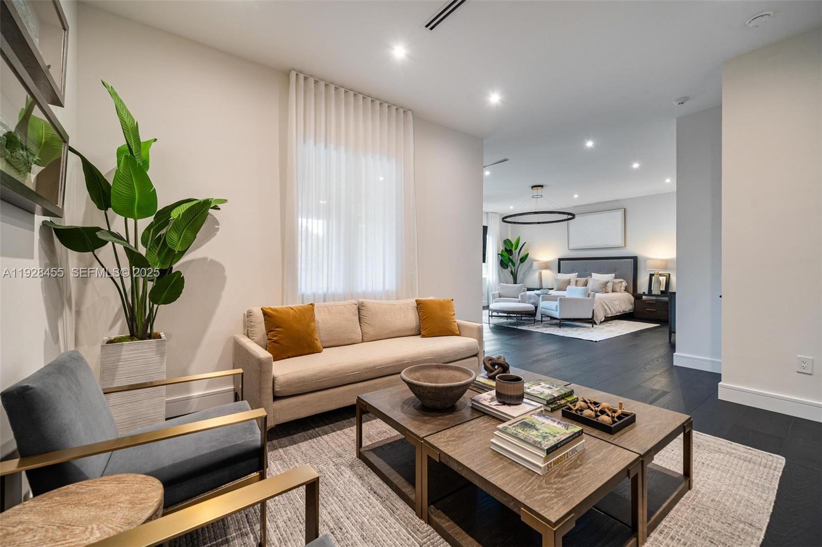 CHAPMAN FIELD HEIGHTS - Residential