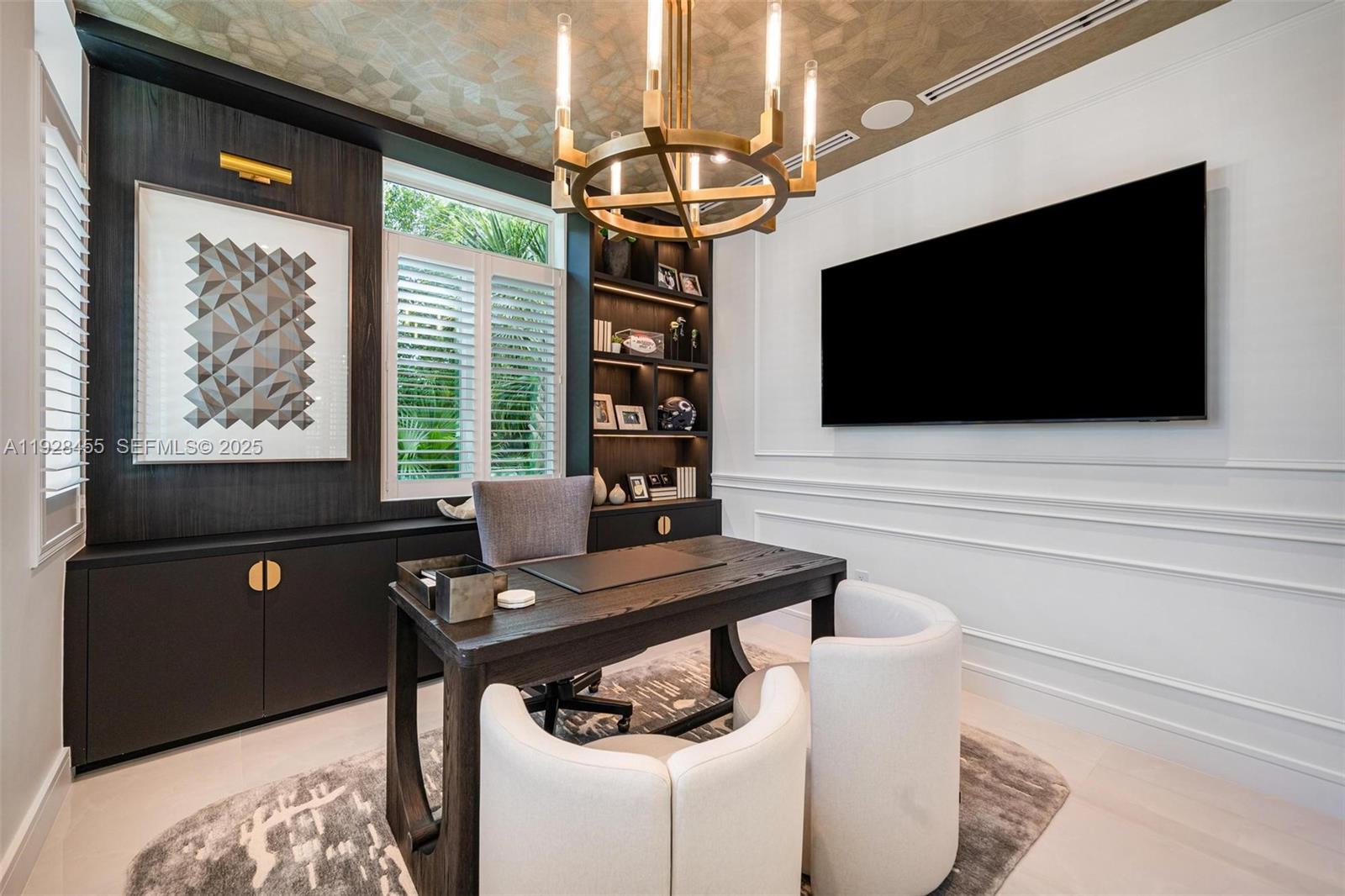 CHAPMAN FIELD HEIGHTS - Residential