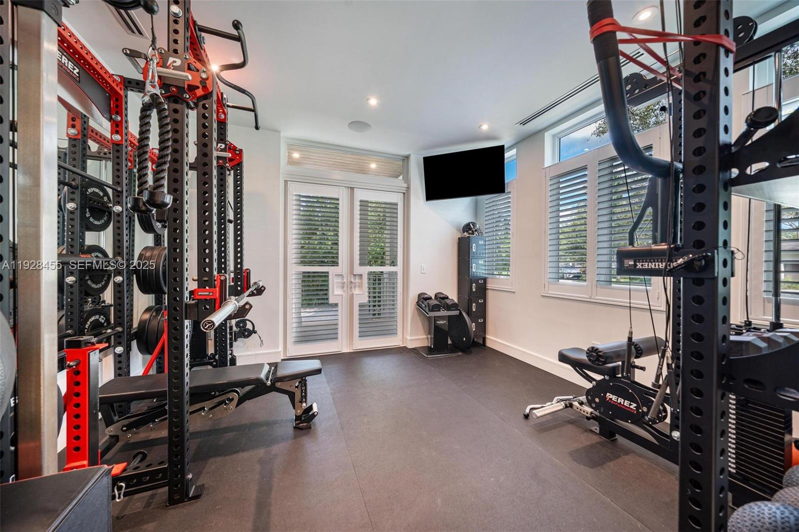 CHAPMAN FIELD HEIGHTS - Residential