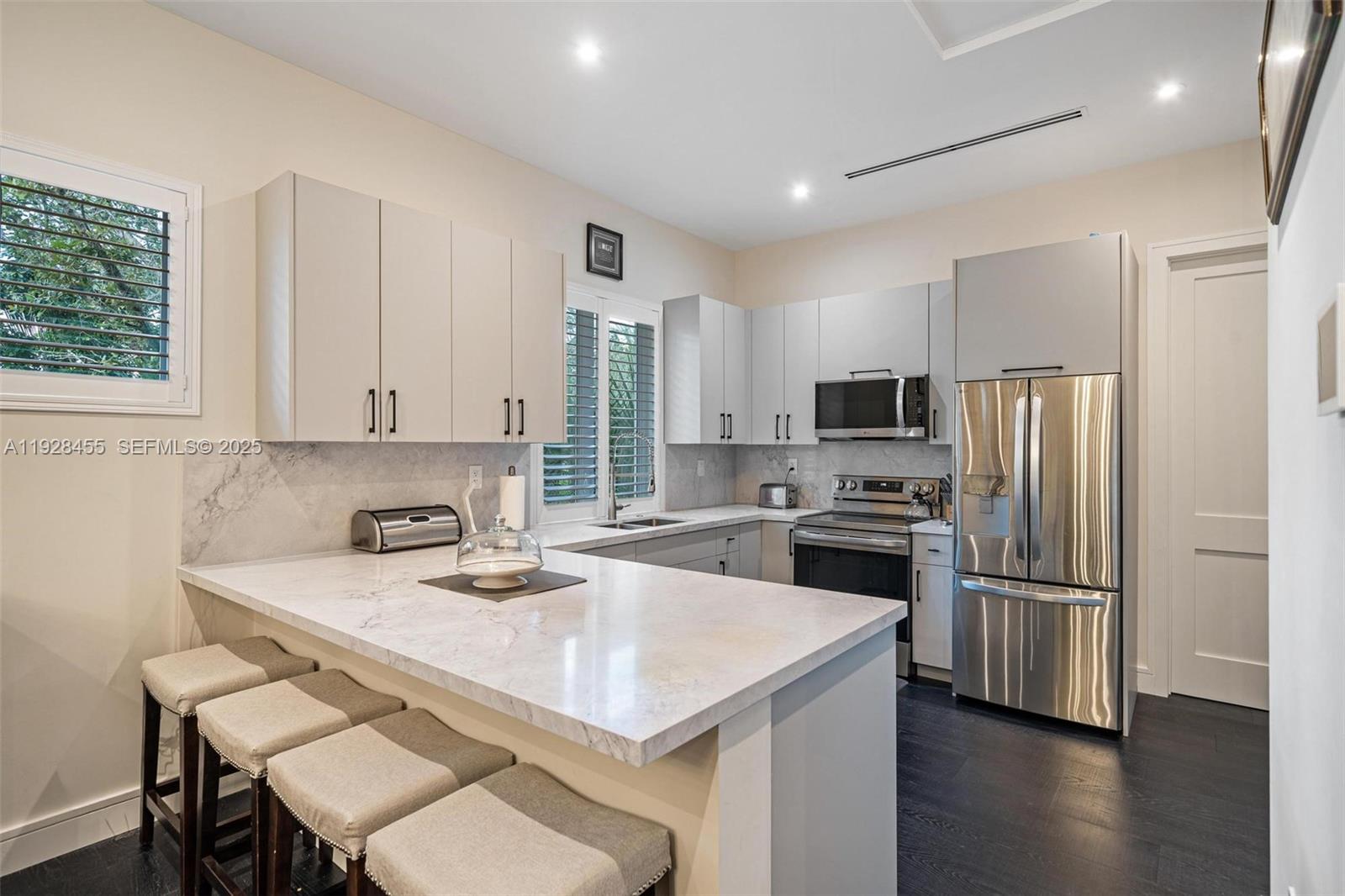 CHAPMAN FIELD HEIGHTS - Residential