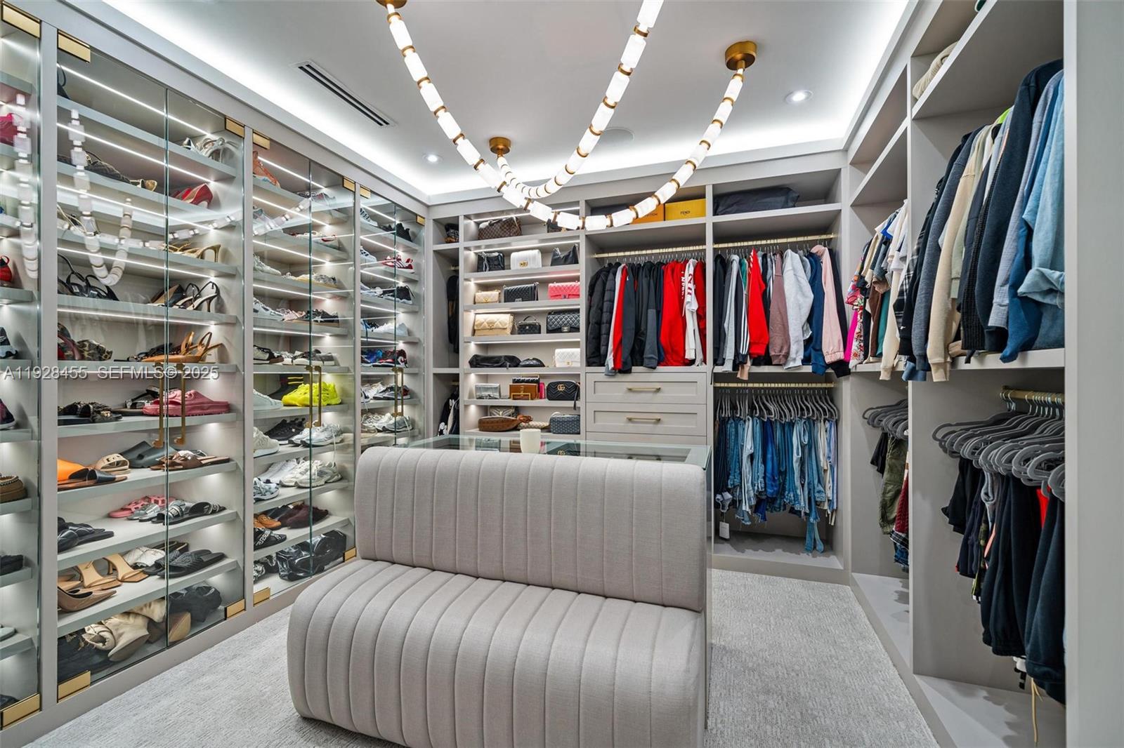 CHAPMAN FIELD HEIGHTS - Residential