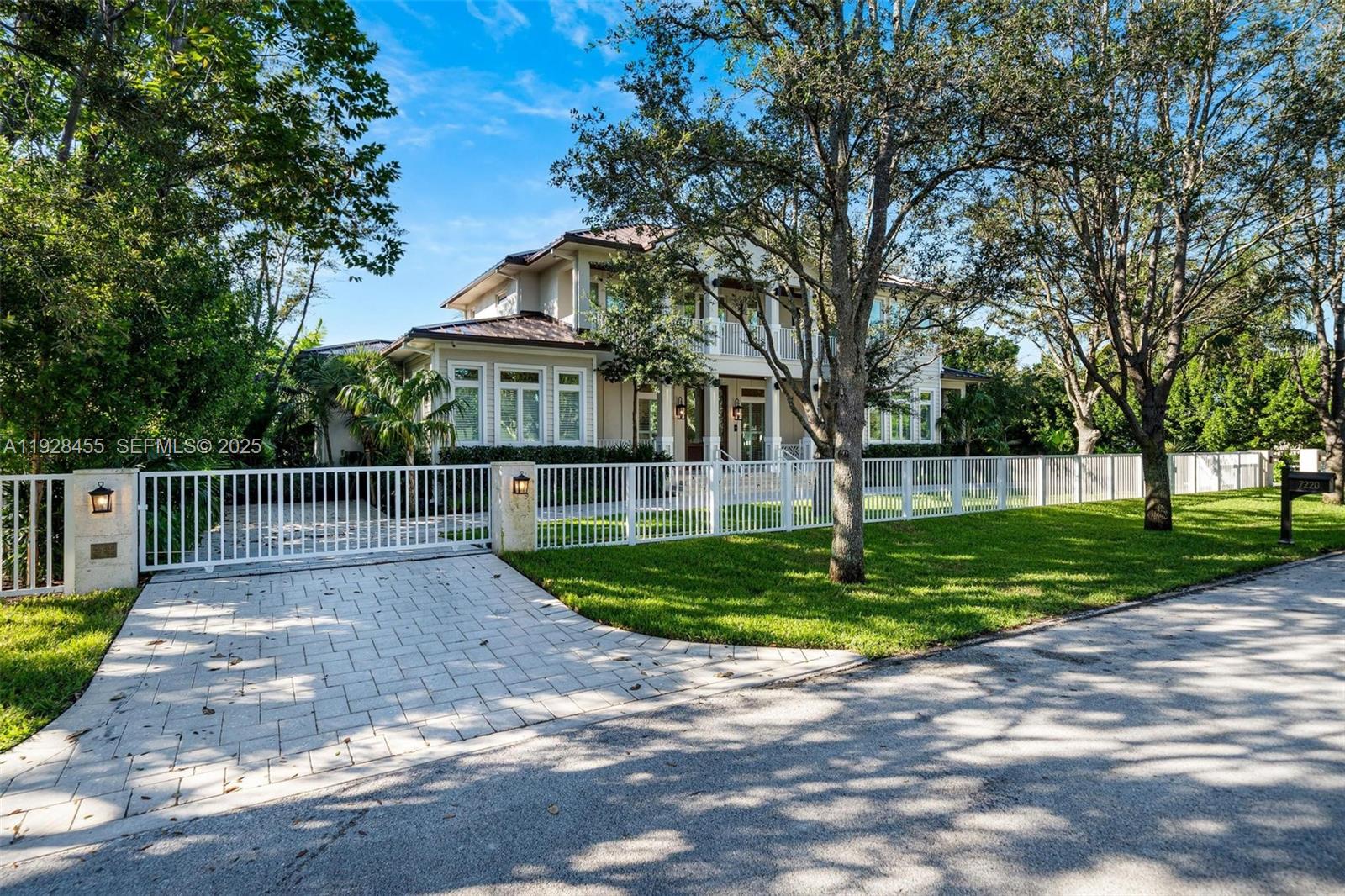 CHAPMAN FIELD HEIGHTS - Residential