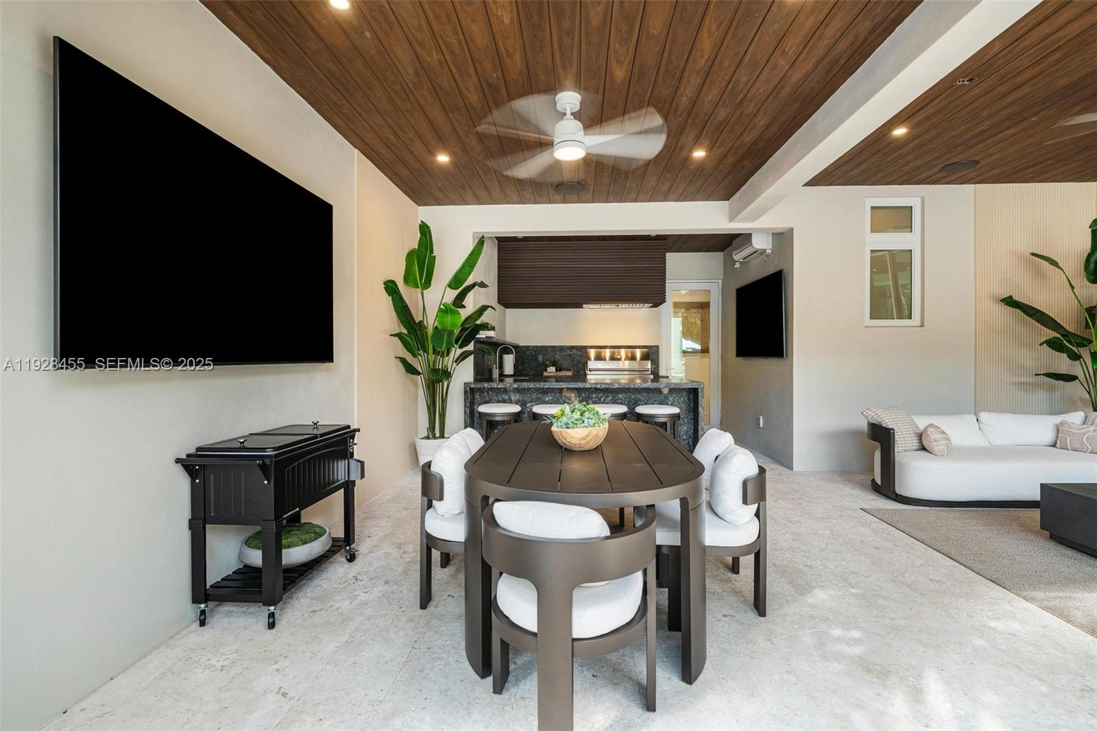 CHAPMAN FIELD HEIGHTS - Residential