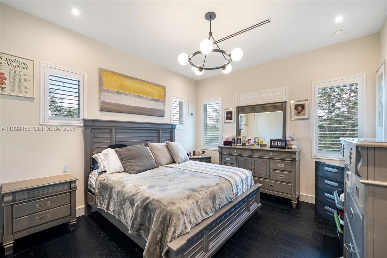 CHAPMAN FIELD HEIGHTS - Residential