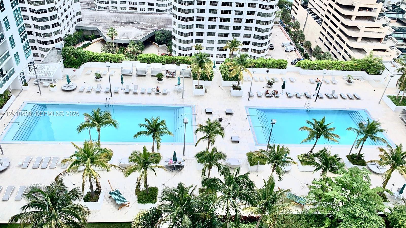 THE PLAZA 901 BRICKELL CO - Residential Lease