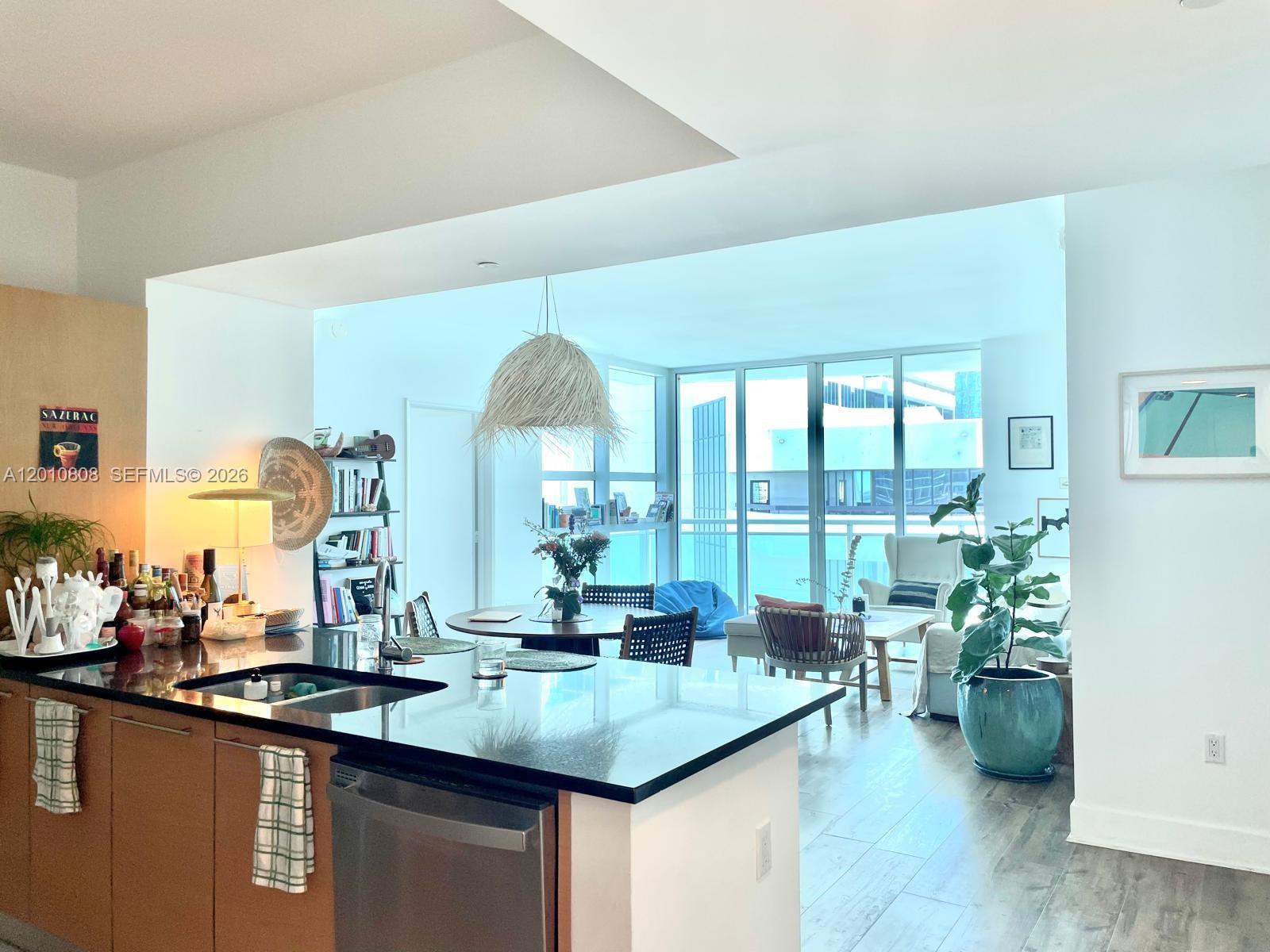 951 Brickell Ave 1210