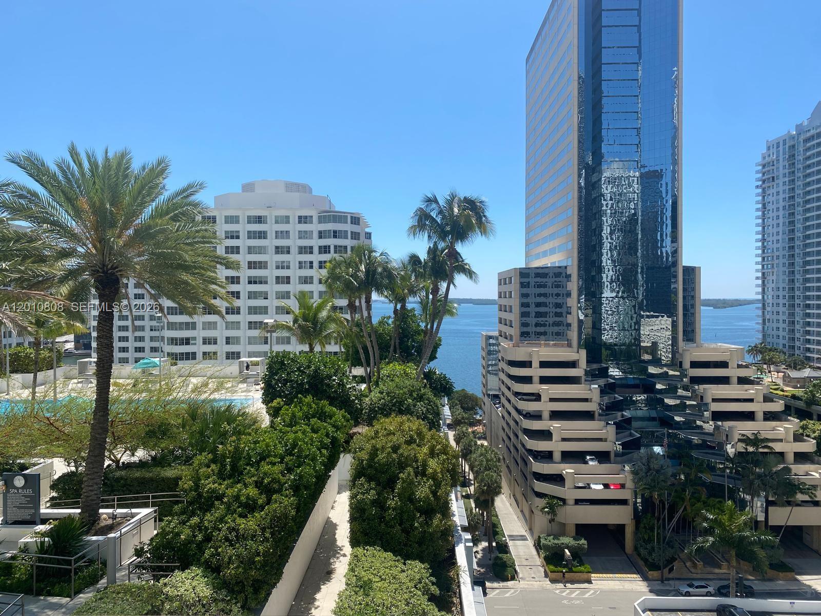 THE PLAZA 901 BRICKELL CO - Residential Lease