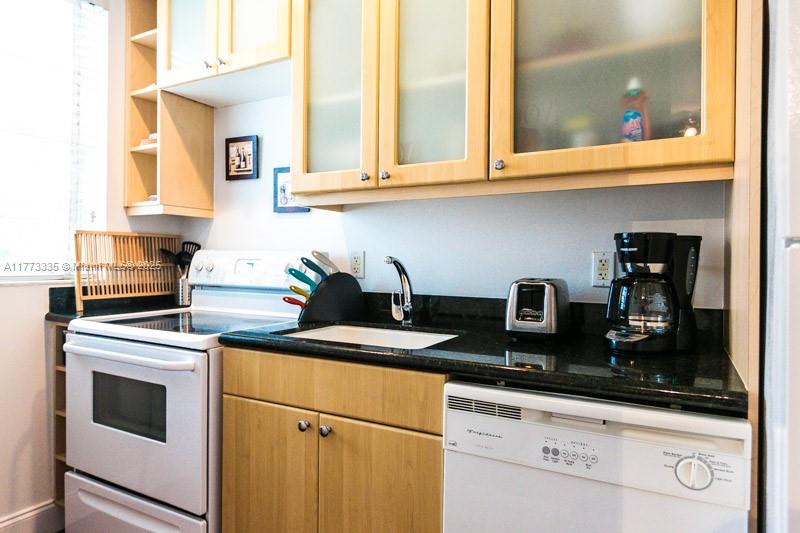 420 15th St 306