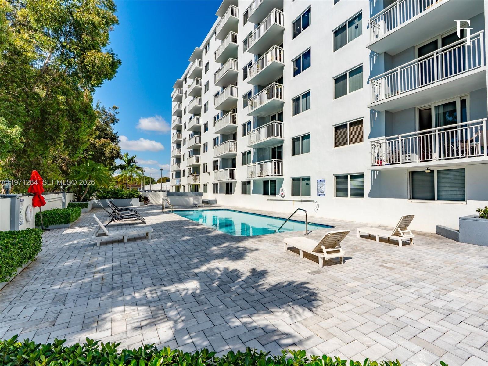 HARBOUR POINTE OF MIAMI C - Residential
