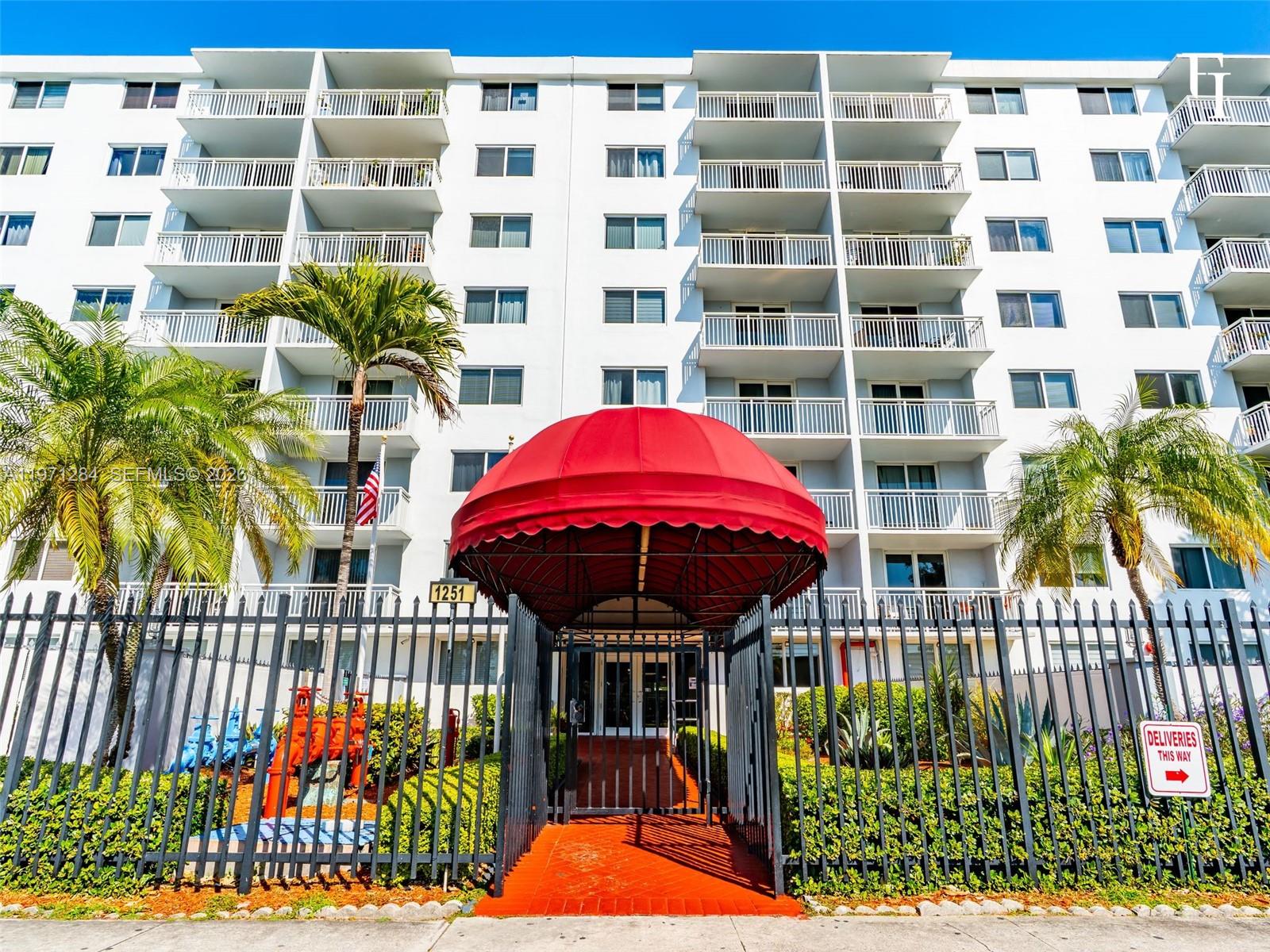 HARBOUR POINTE OF MIAMI C - Residential