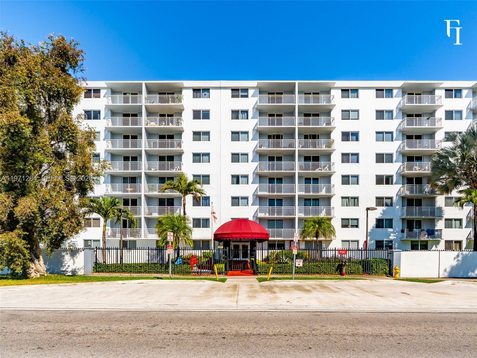 HARBOUR POINTE OF MIAMI C - Residential