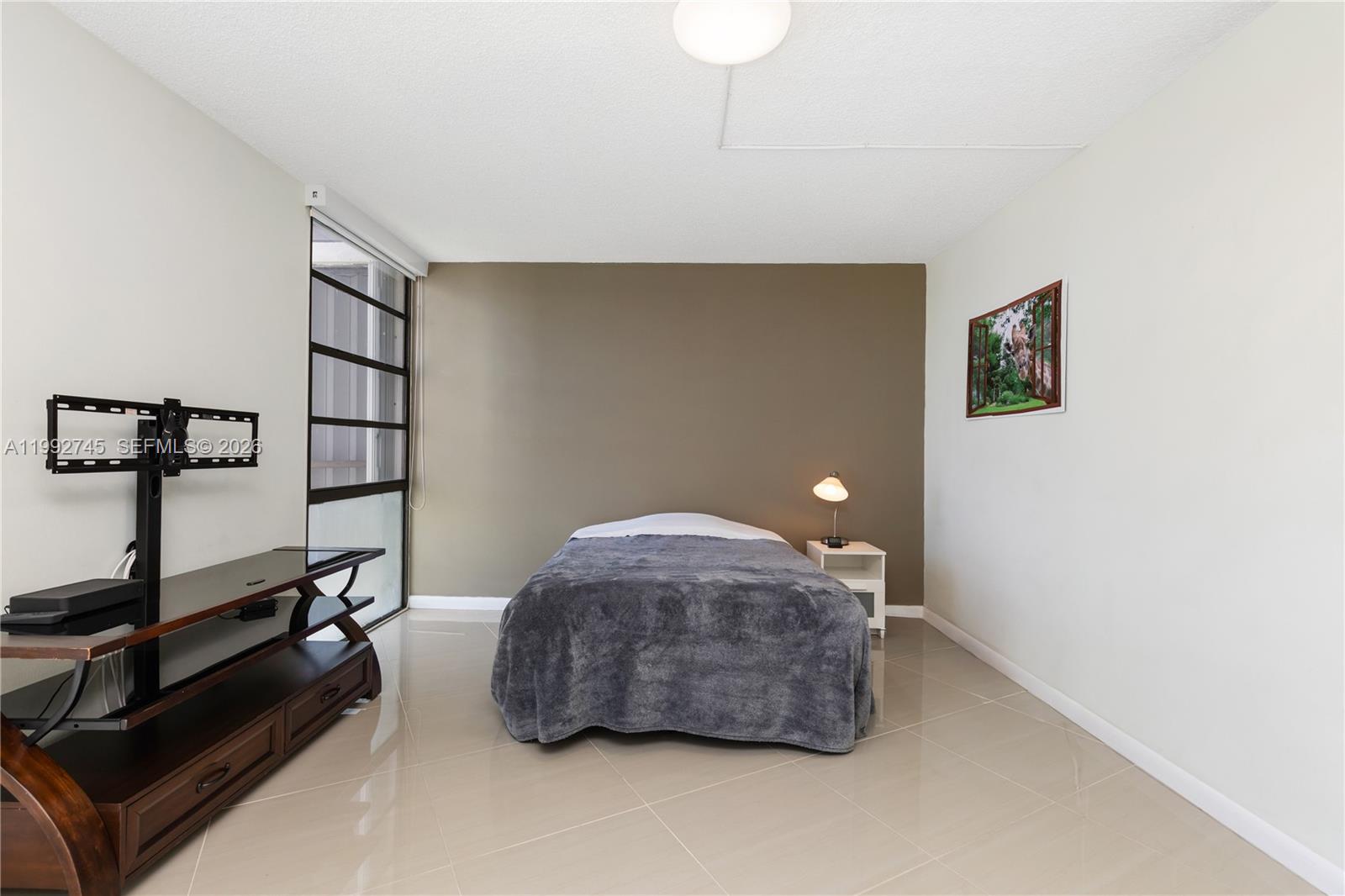 BISCAYA IV CONDO - Residential
