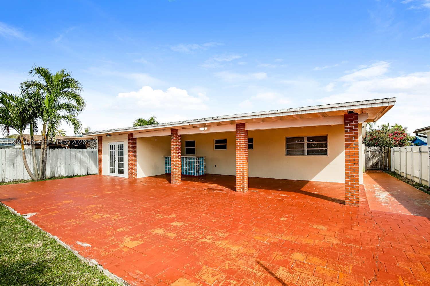 GRAND CANAL SUB - Residential Lease