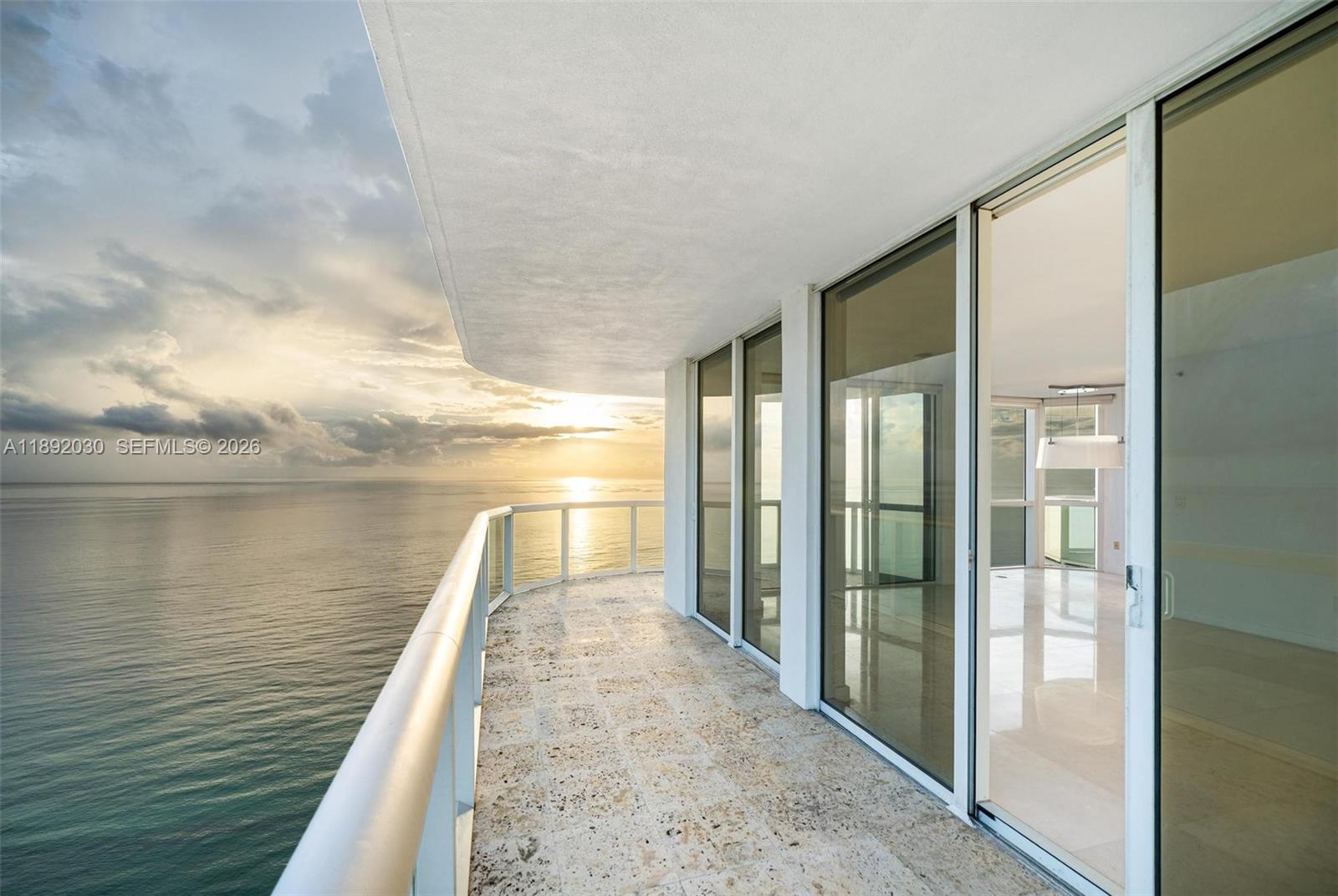 AKOYA CONDO - Residential