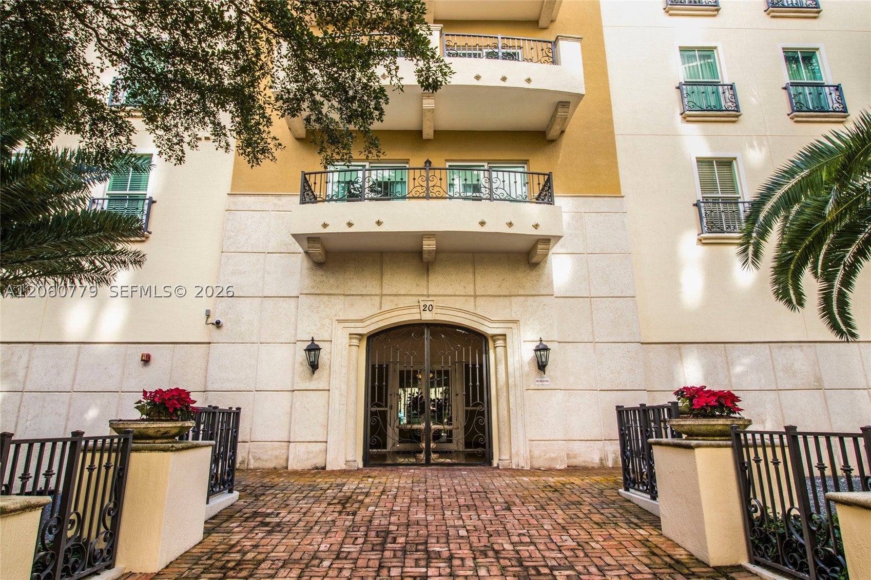 20 Calabria Ave 502