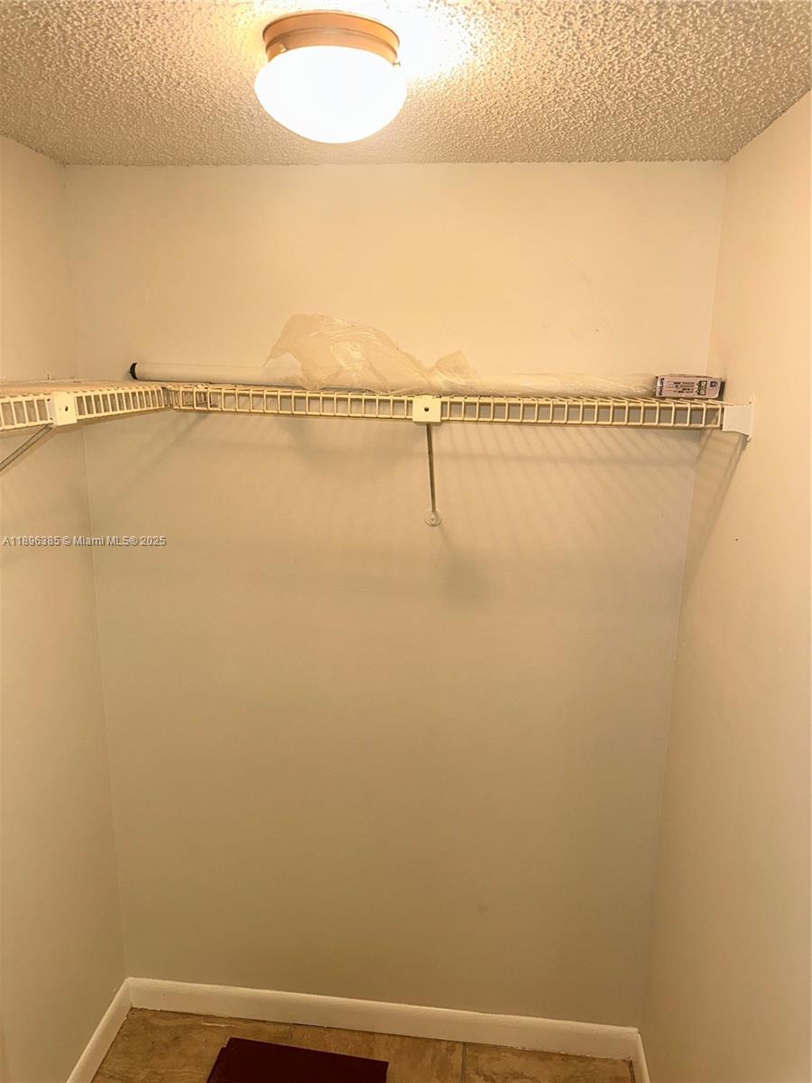 COURTYARDS OF BROWARD CON - Residential Lease