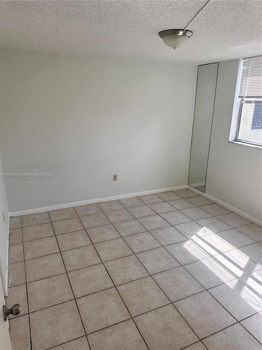 COURTYARDS OF BROWARD CON - Residential Lease