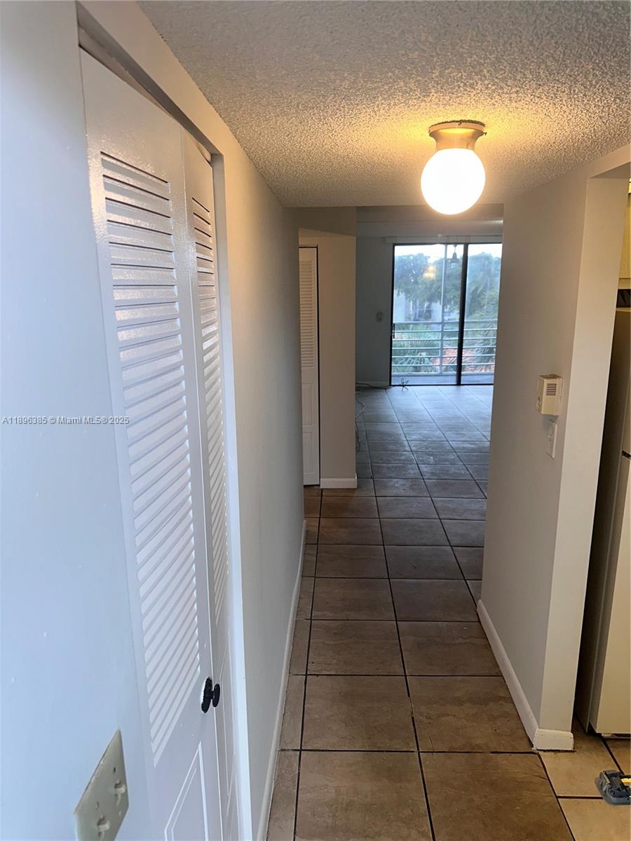 COURTYARDS OF BROWARD CON - Residential Lease